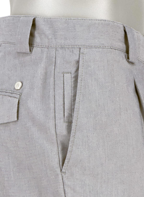 Alberto, Chino Mike-C, Ceramica®, cropped, grau