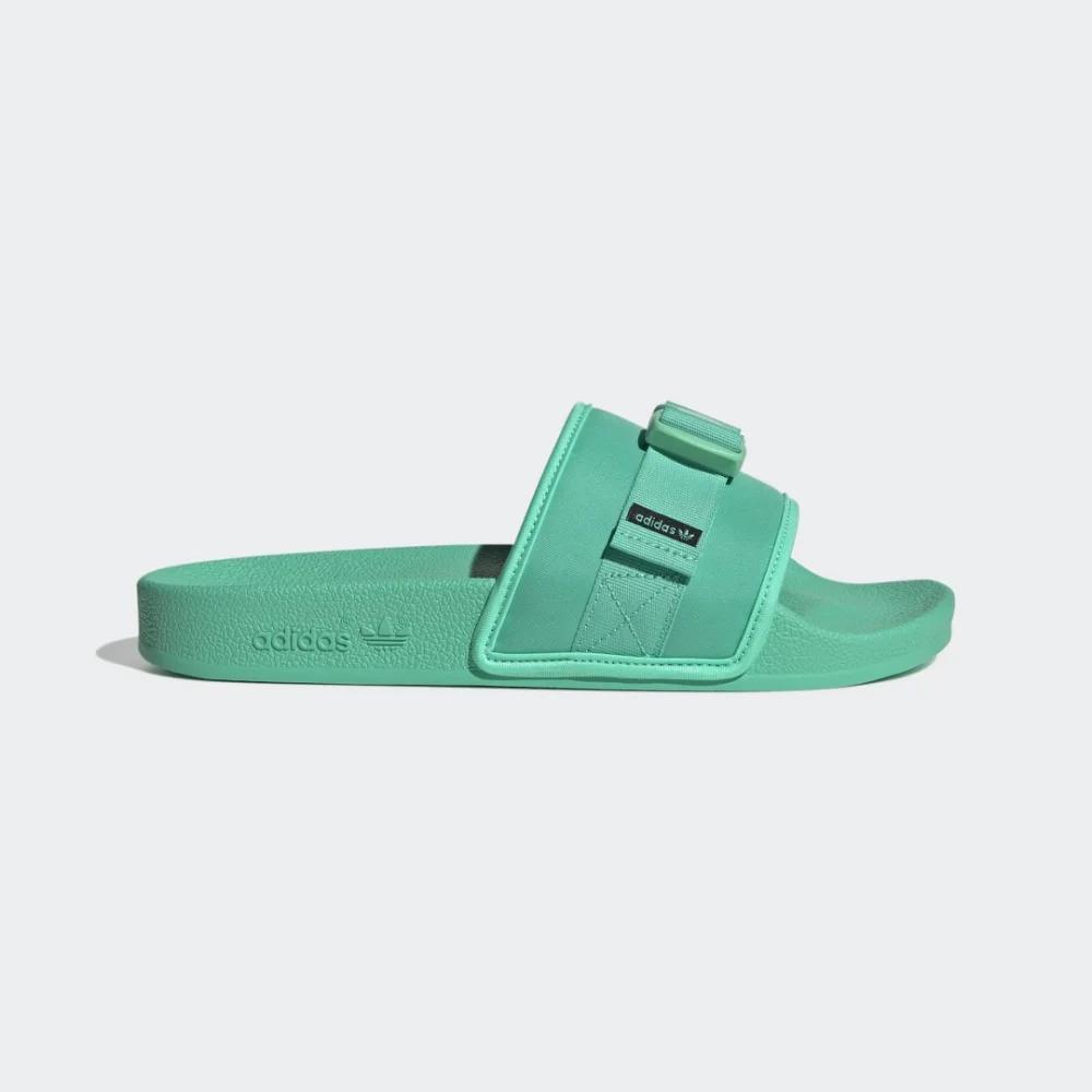 adidas Pouchylette W GZ4330 / grün