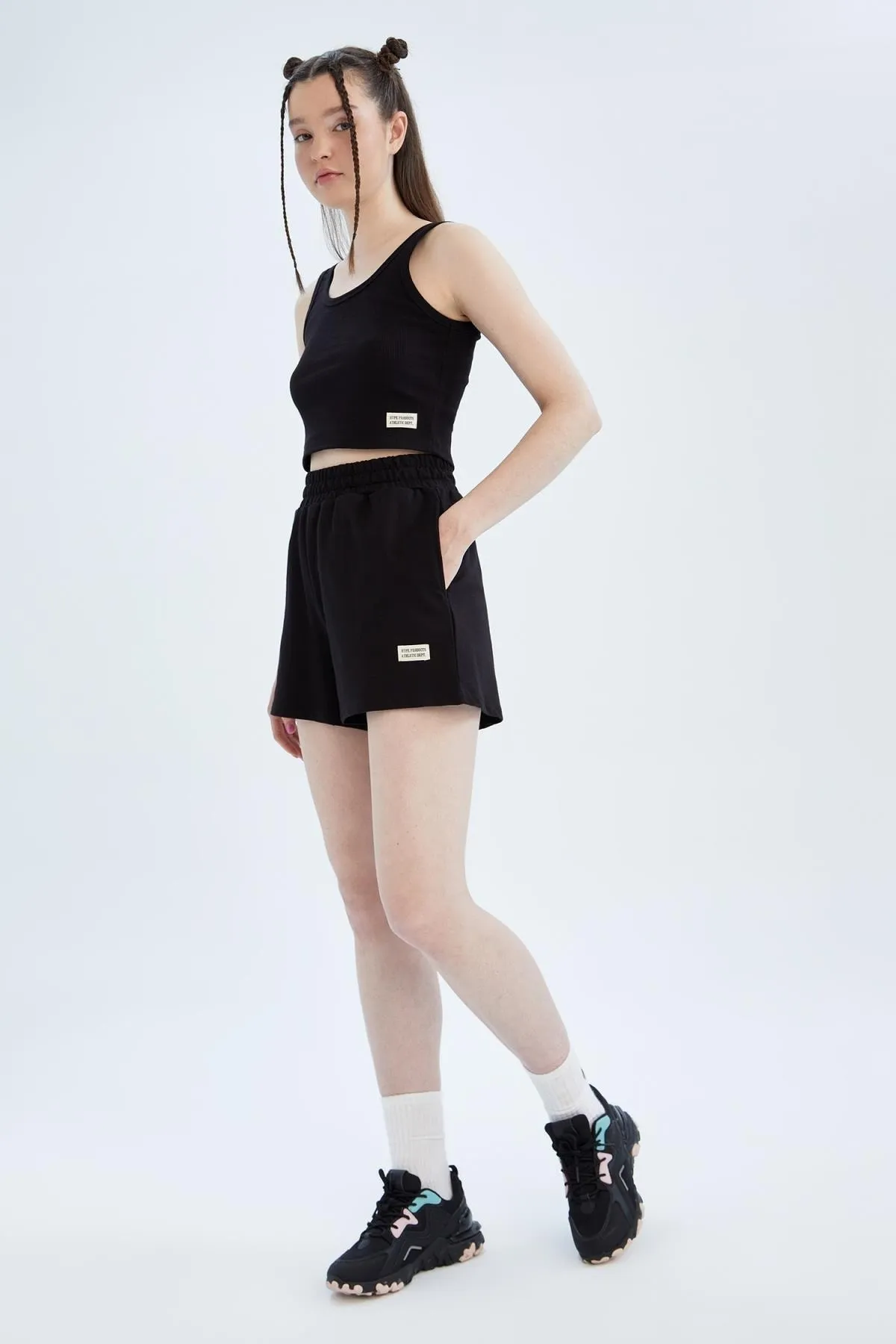 DeFacto  Passform: Slim-Fit-Shorts aus 100 % Baumwolle