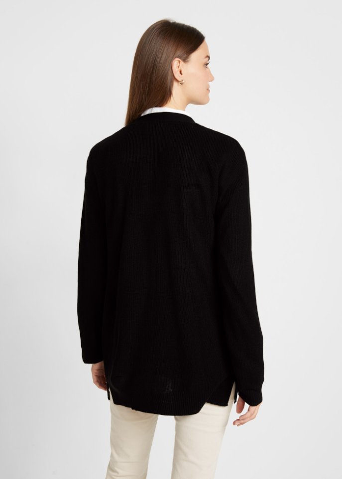 Strickjacke mit Schlitzen