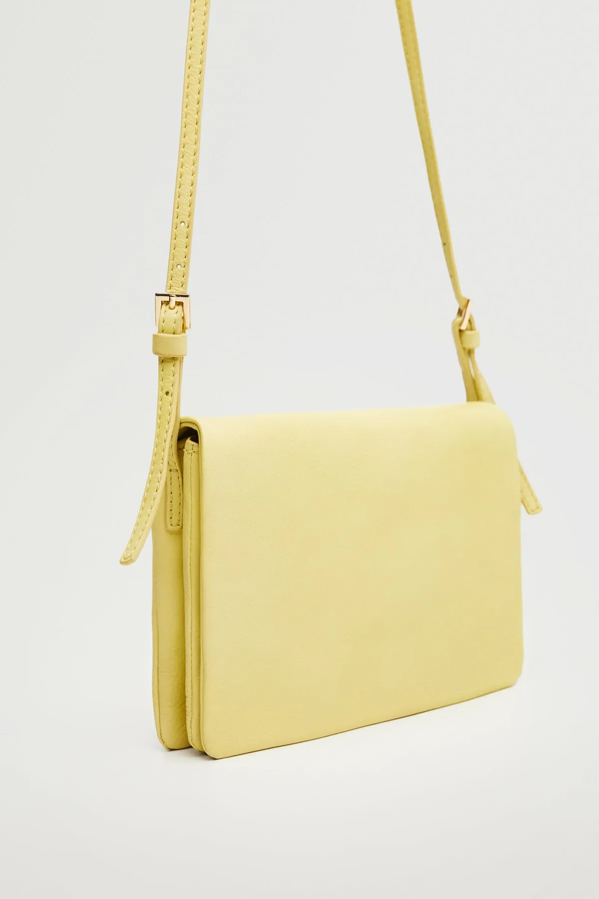MANGO  27051140 Frau / Mädchen Limette