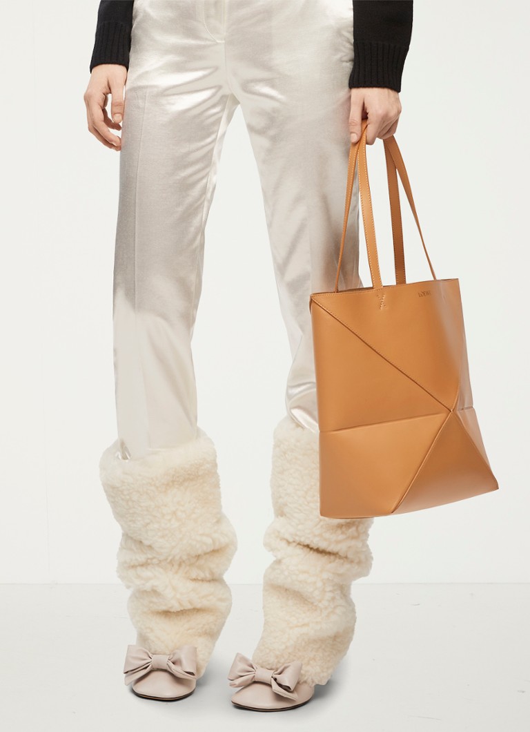 LOEWE Puzzle Fold vidēja izmēra iepirkumu soma no teļādas