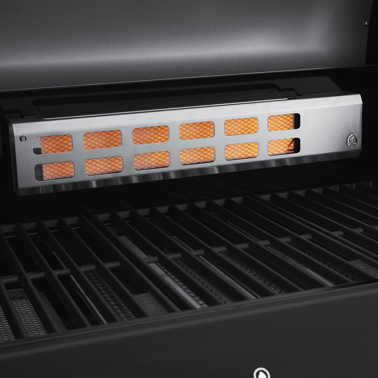 BURNHARD Gasgrill Fat Fred, 6-Brenner, 900 Grad Infrarot-Keramikbrenner, Heckbrenner, 2023er Version, 27,2 kW Grill 6 Brenner Black Series, Pulverbeschichteter Stahl
