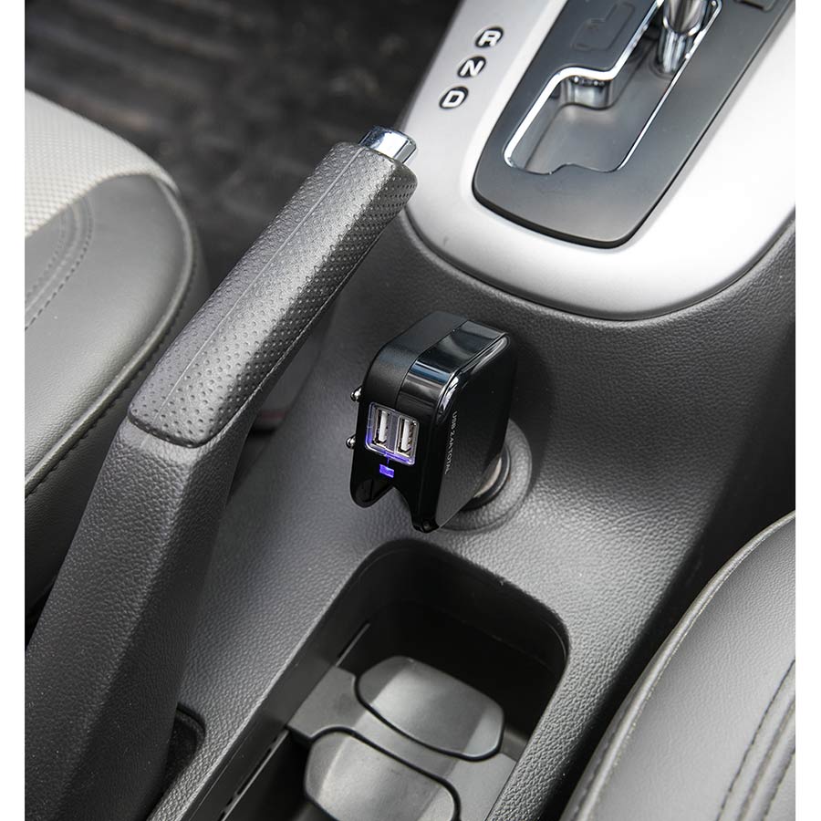 Spannungswandler von 230V/12V auf 5 V inkl. 2 USB 2 Anschlüsse von Norauto, 1 A Sicherung - ATU