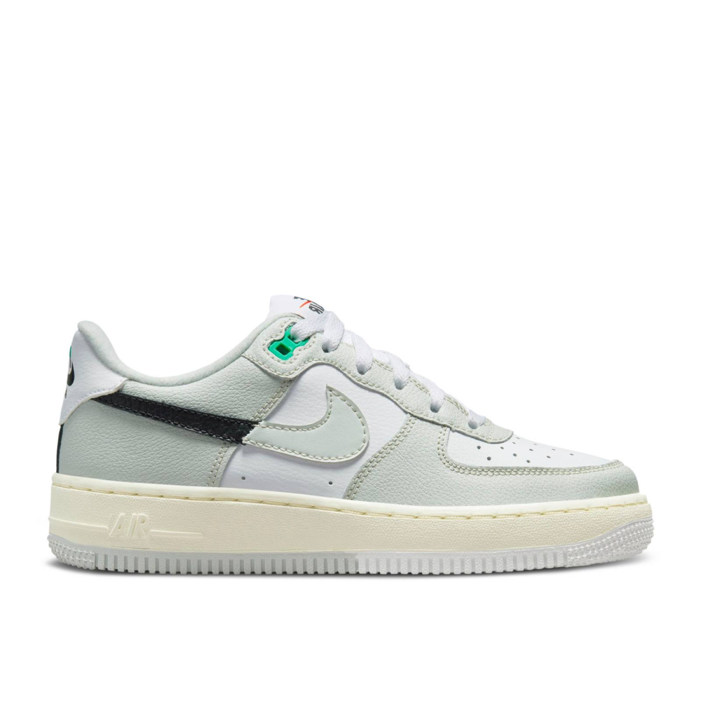Nike Air Force 1 GS DZ2660-001 / weiss