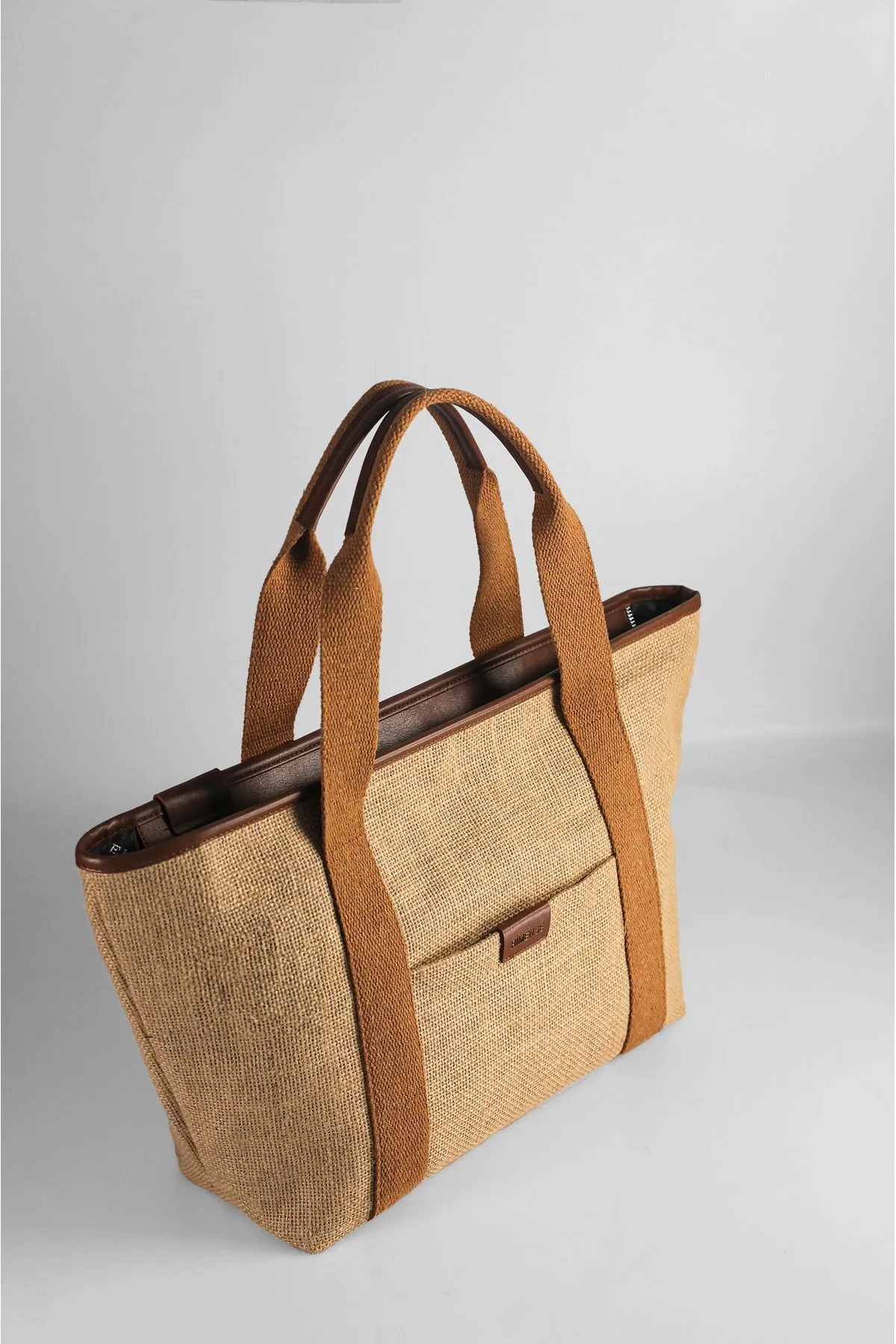 Rimense  Hand- und Schultertasche aus Strohjute in Hellbraun mit Säulenfutter