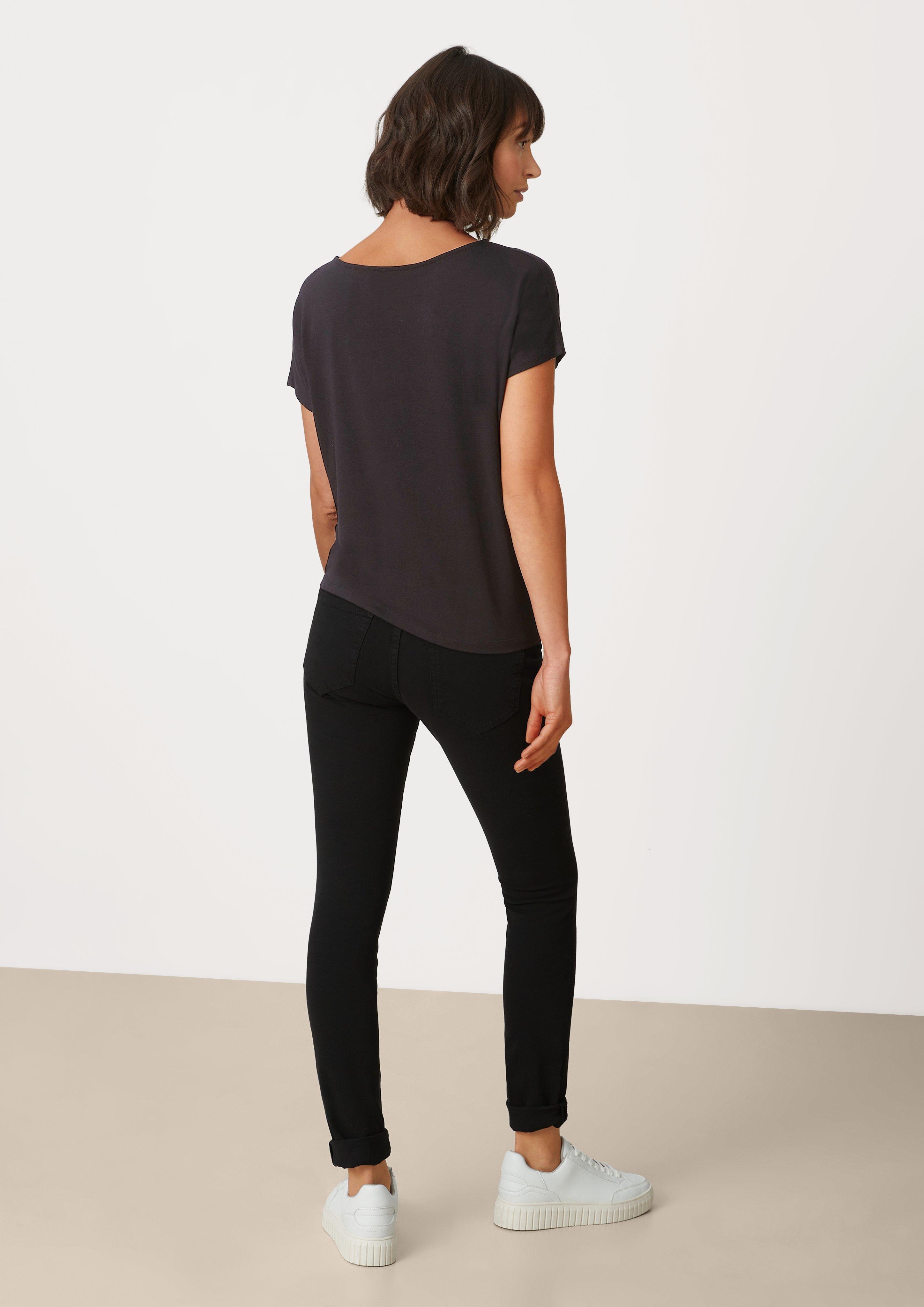 Ärmelloses T-Shirt aus Viskosestretch  2112030-9999
