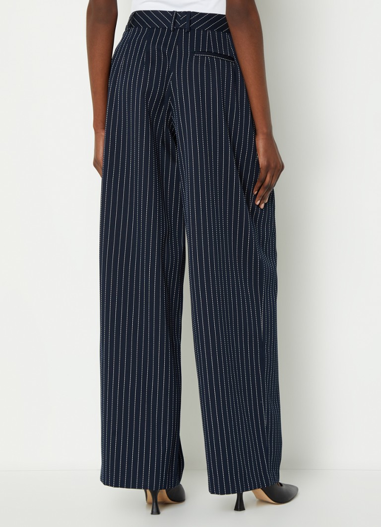 Pantaloni Ripley cu talie înaltă și croială largă, dintr-un amestec premium de lână cu dungi, disponibili la Frankie Shop.