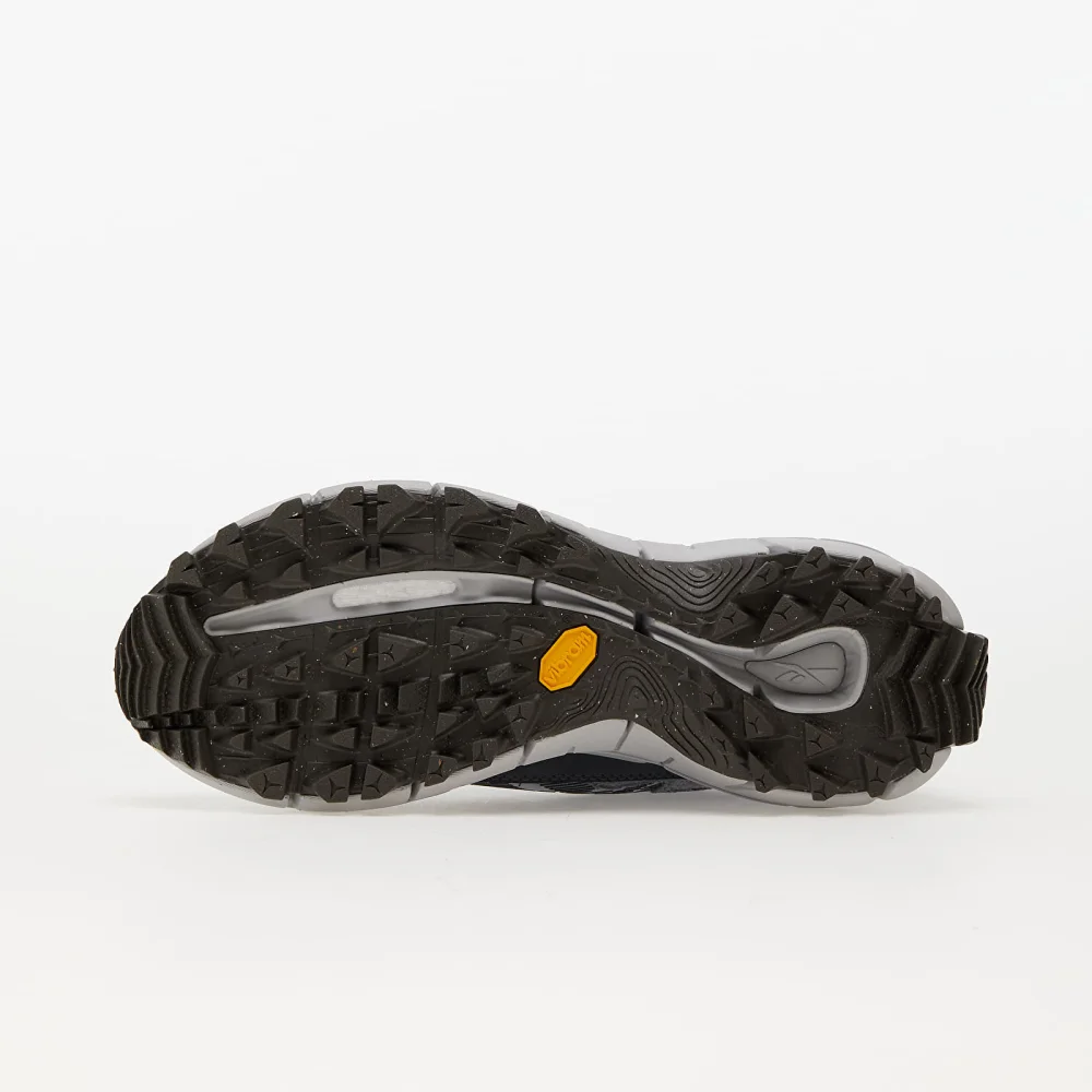 Reebok Zig Kinetica 2.5 Edge GX6832 / grau