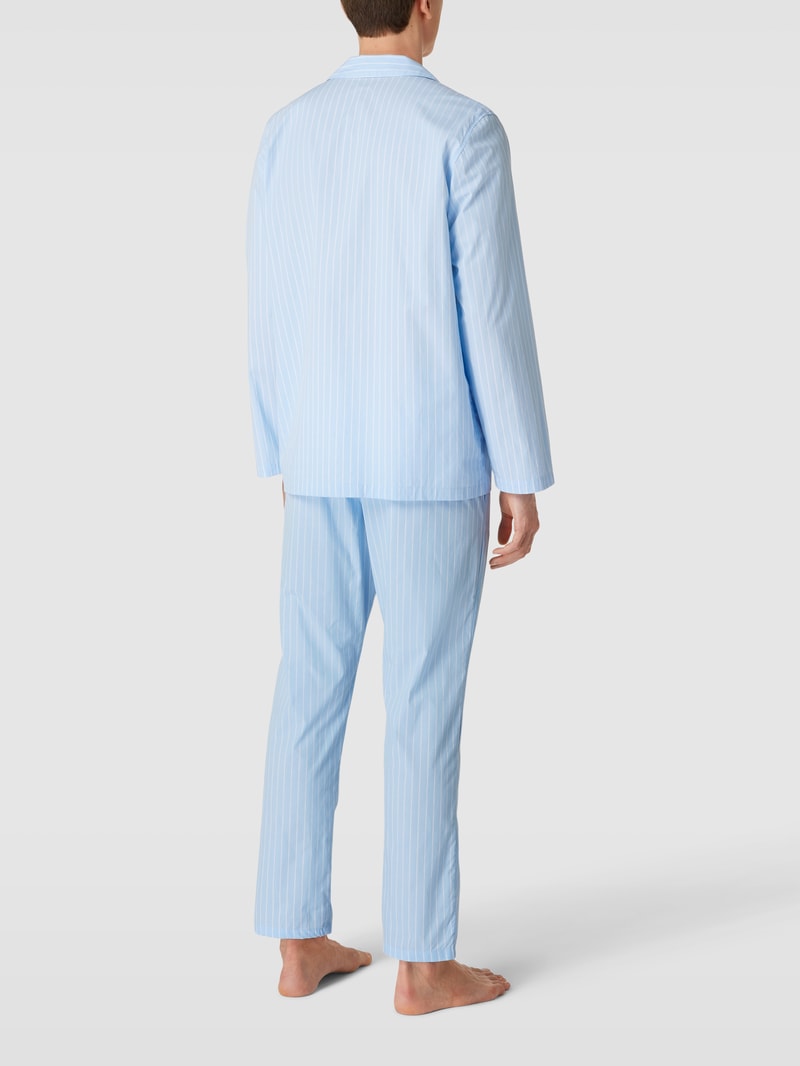 Pyjama mit Streifenmuster in hellblau