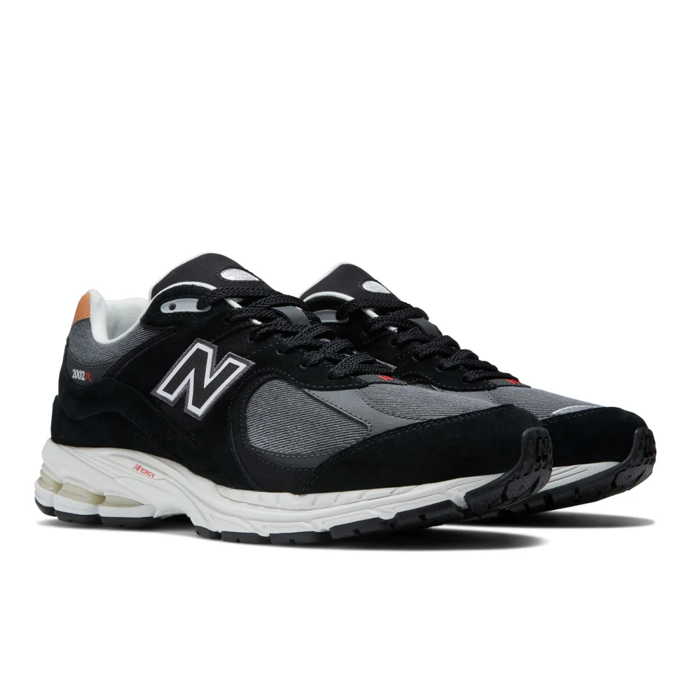 New Balance 2002R M2002REB / schwarz