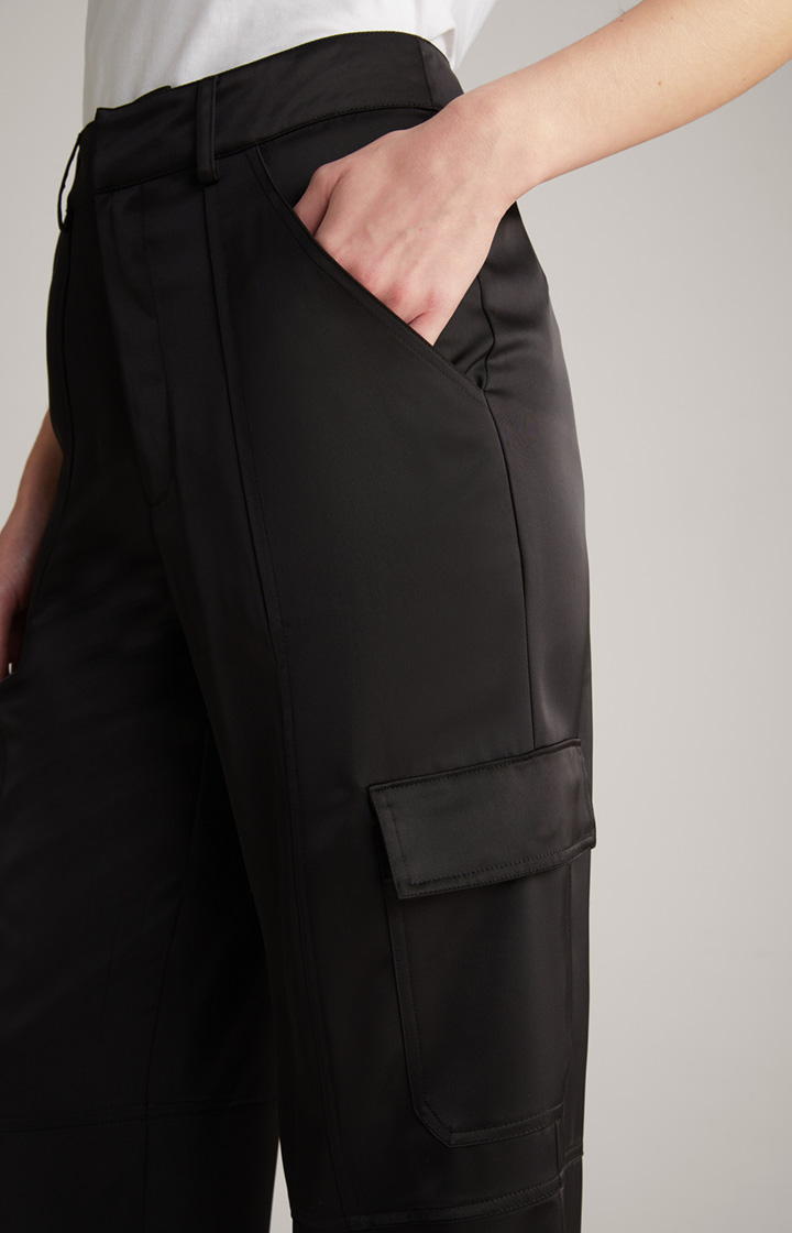 Satin-Cargohose in Schwarz