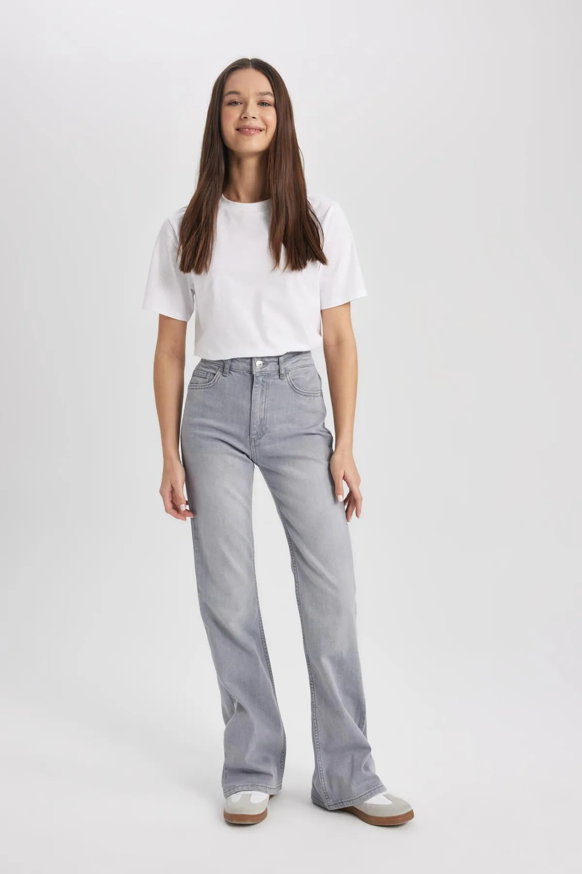 DeFacto  Mia Flare Fit - Lange Jeans mit normaler Taille B7051ax24sp