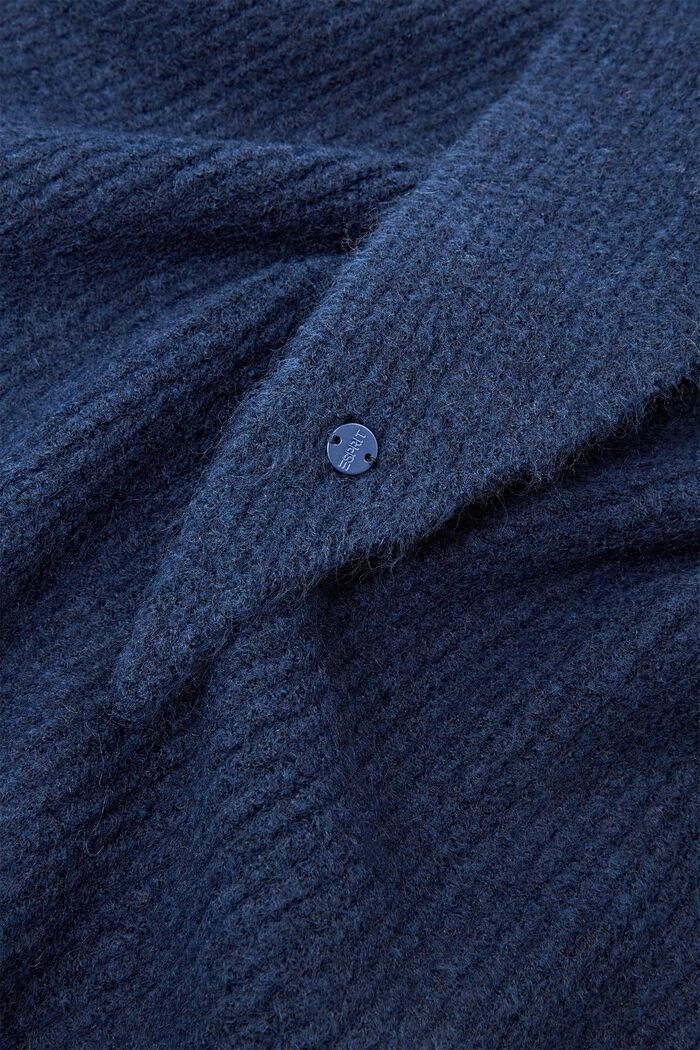 Dreieckiger Rippstrickschal