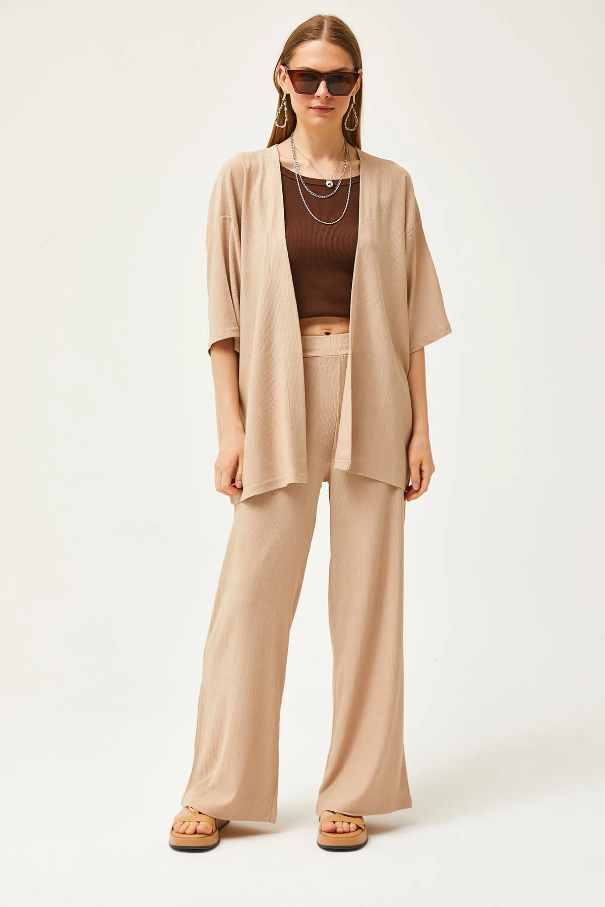 Olalook  Beiges Damen-Set mit Oberteil und Kimono-Unterteil sowie Hose TKM-19000280
