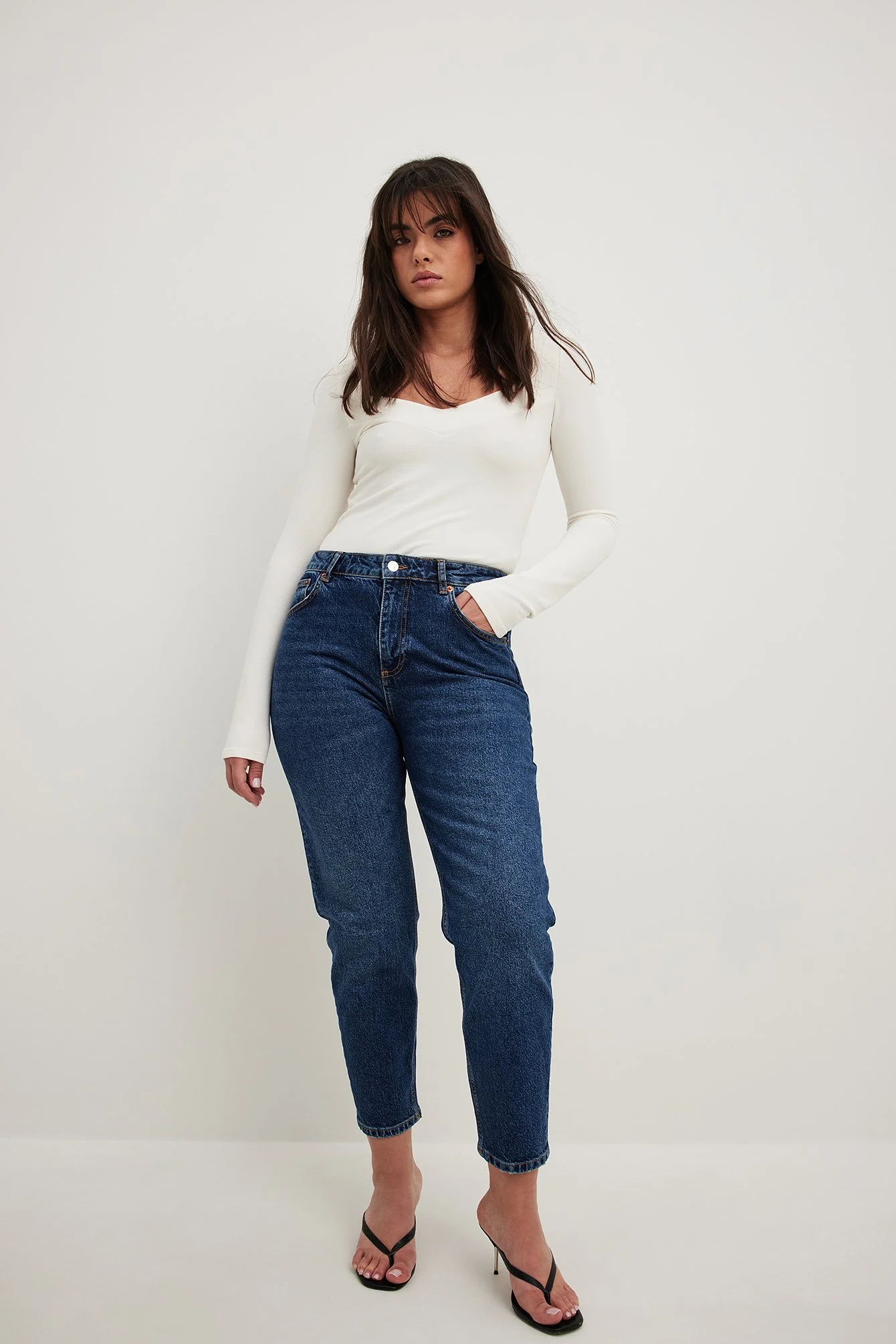 Mom Jeans mit hoher Taille