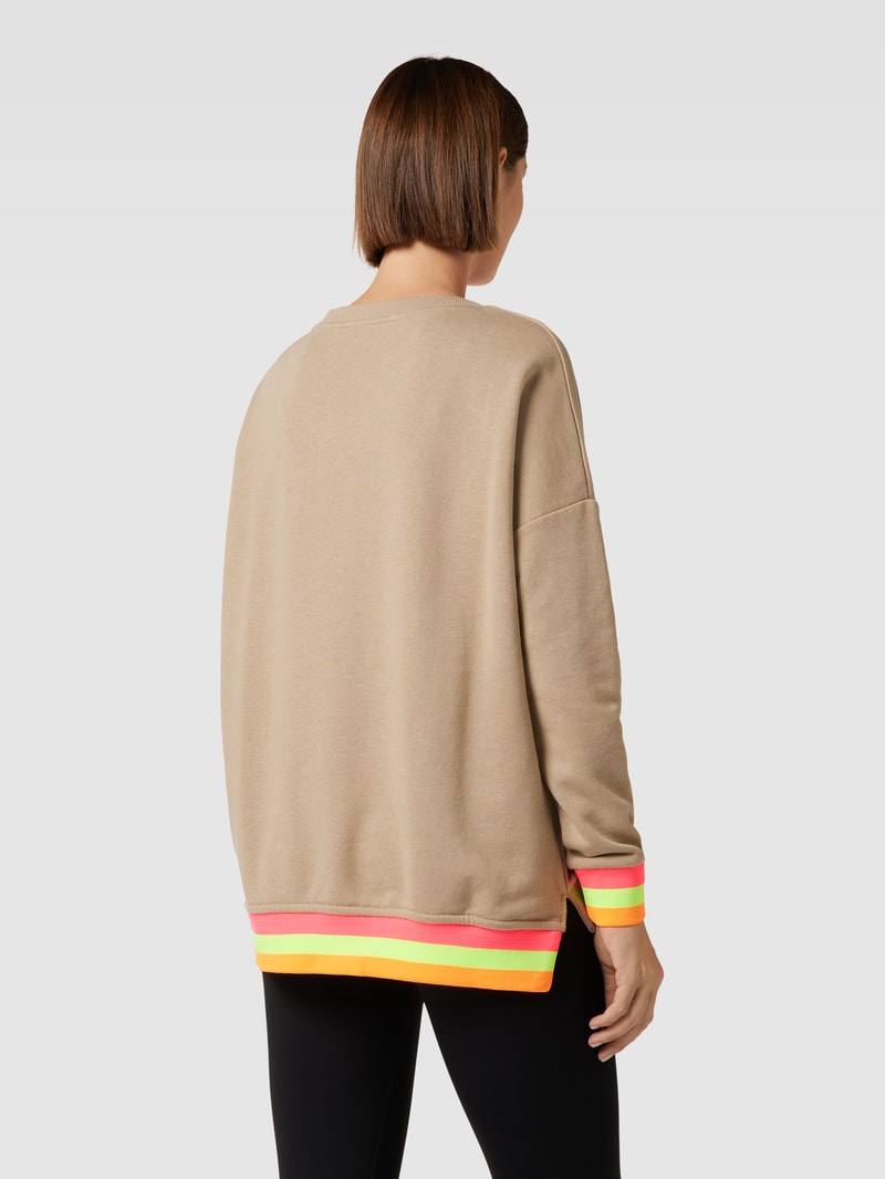 Sweatshirt mit Statement-Print in sand
