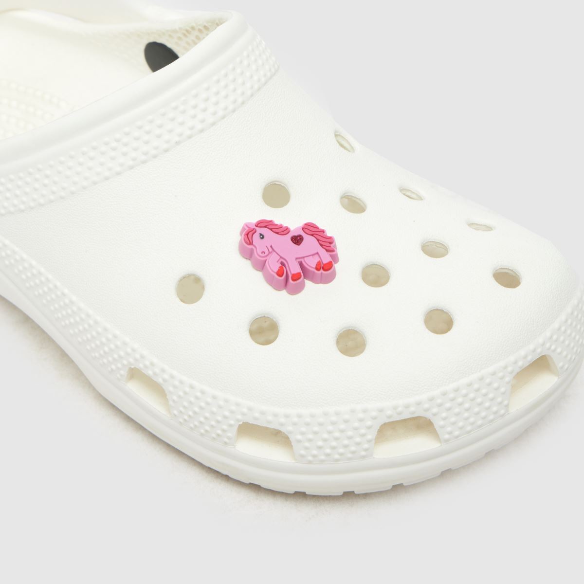 Crocs rózsaszín multifunkciós jibbitz póni szívecskével