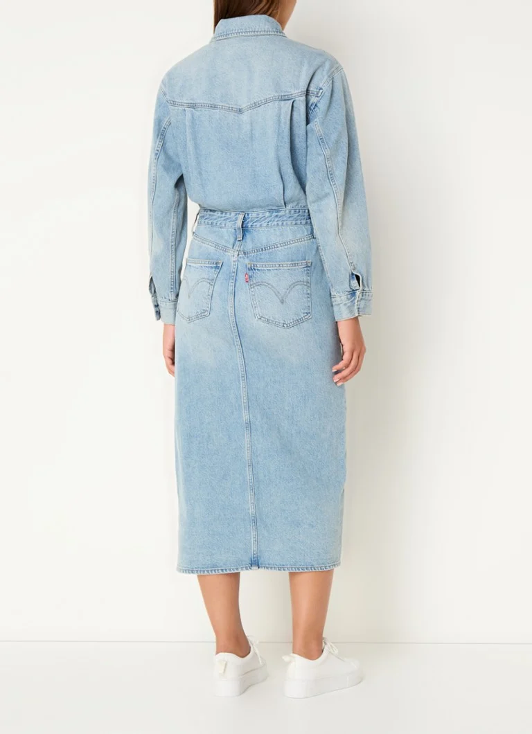 Vestido camisero midi de mezclilla Levi's con bolsillos en el pecho