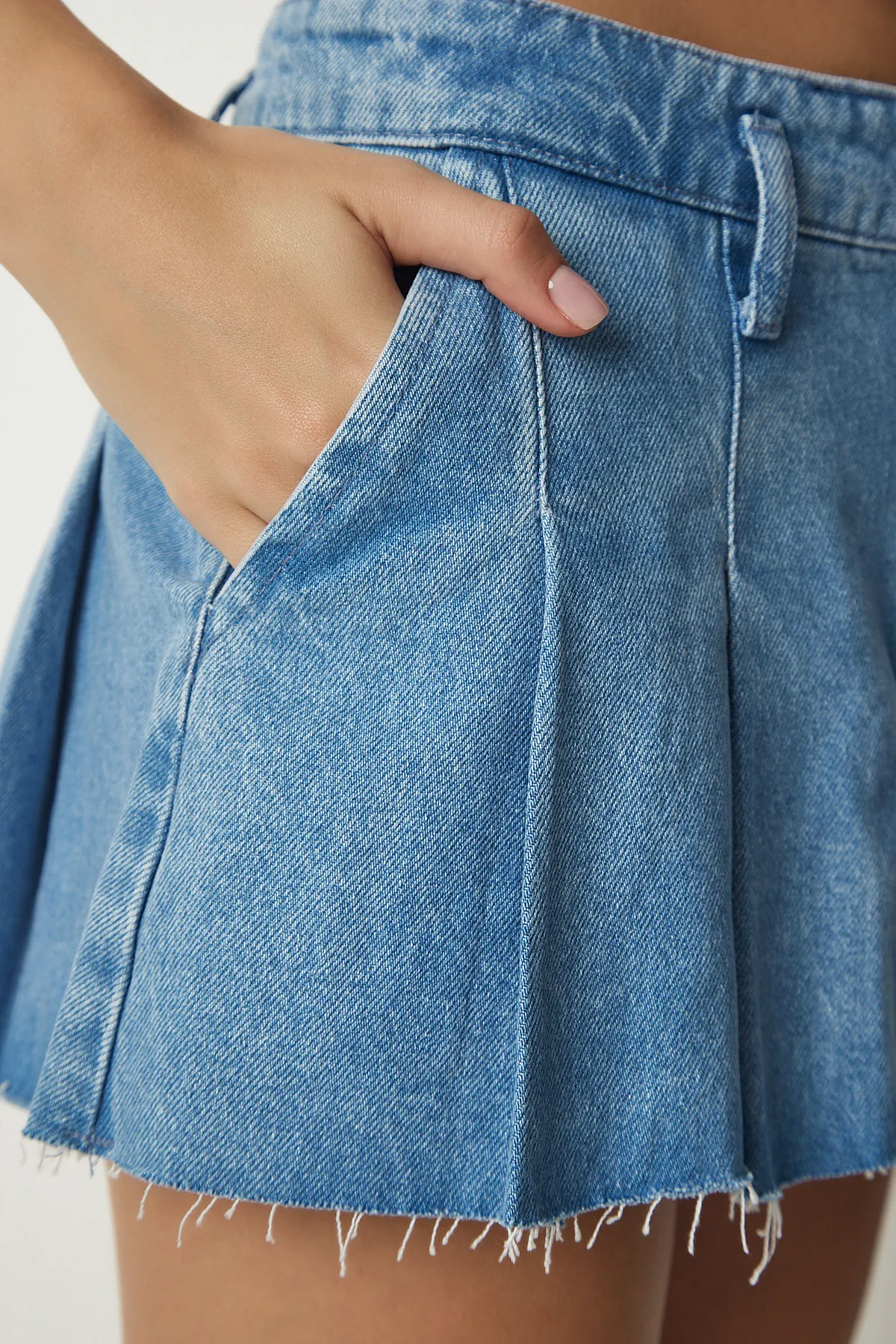 Happiness İstanbul  Hellblauer Plissee-Jeans-Minirock für Damen UT00001