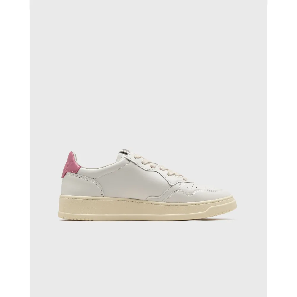Autry WMNS Medalist LOW AULWLL55 / weiss