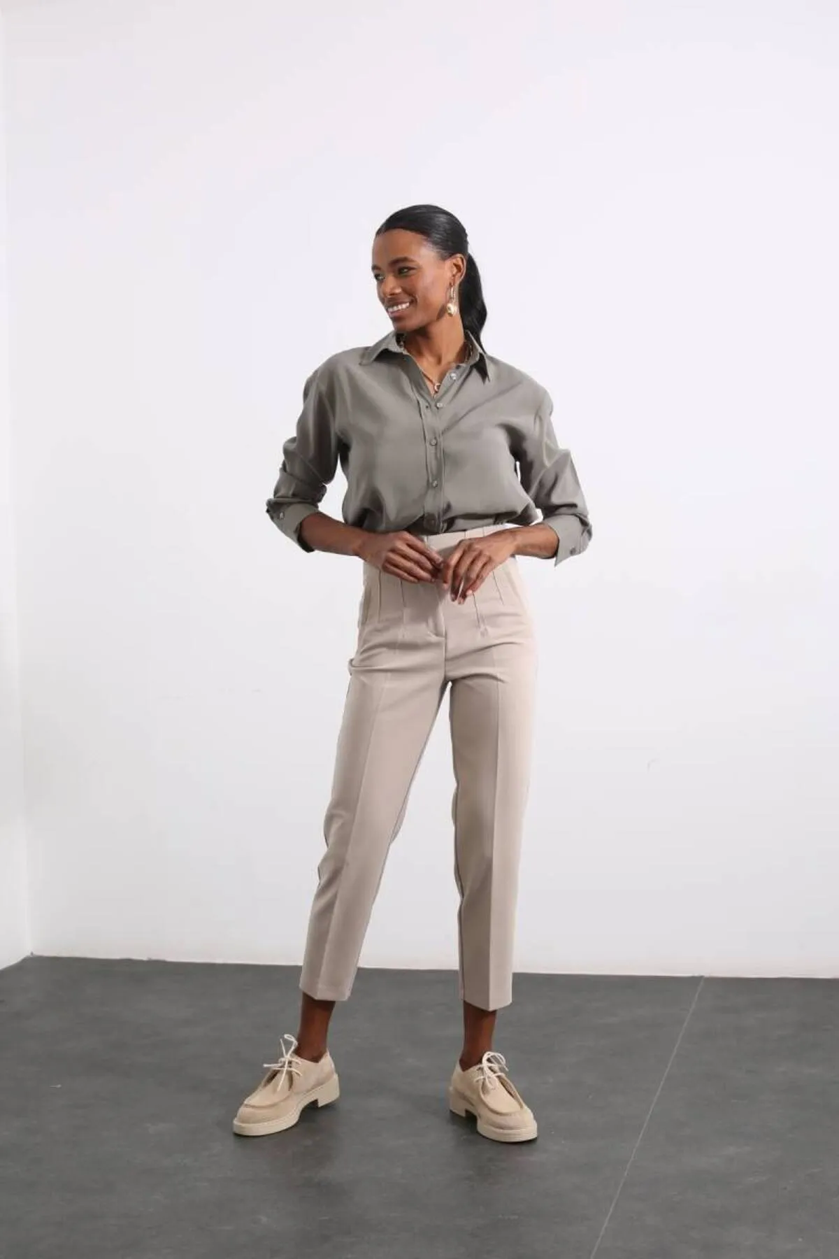 Laluvia  Float-Hose aus Stoff mit hoher Taille und Steinfront