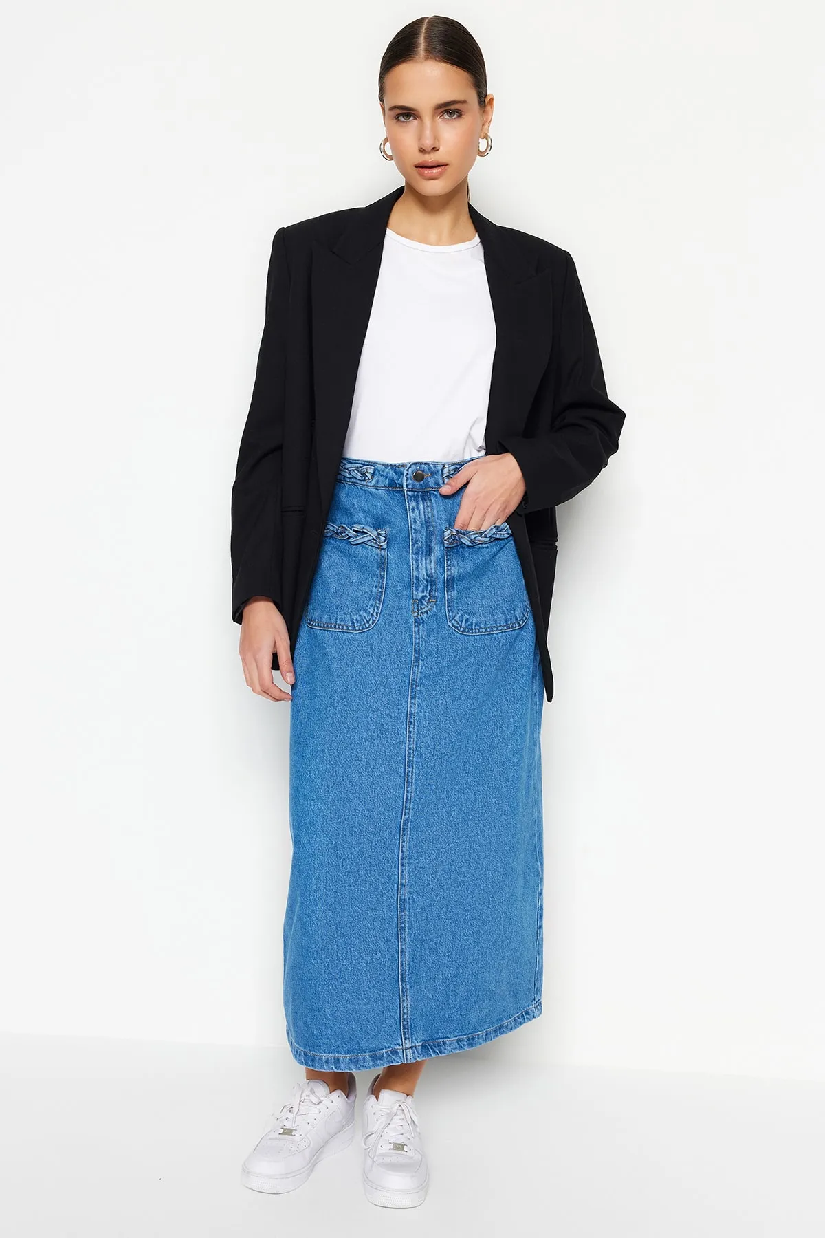 Trendyol Modest  Indigo-Jeansrock mit zwei Taschen aus Denim TCTSS23EE00000