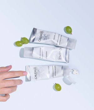 CAUDALIE Vinoperfect Dark Spot Correcting Handcreme-50 ml