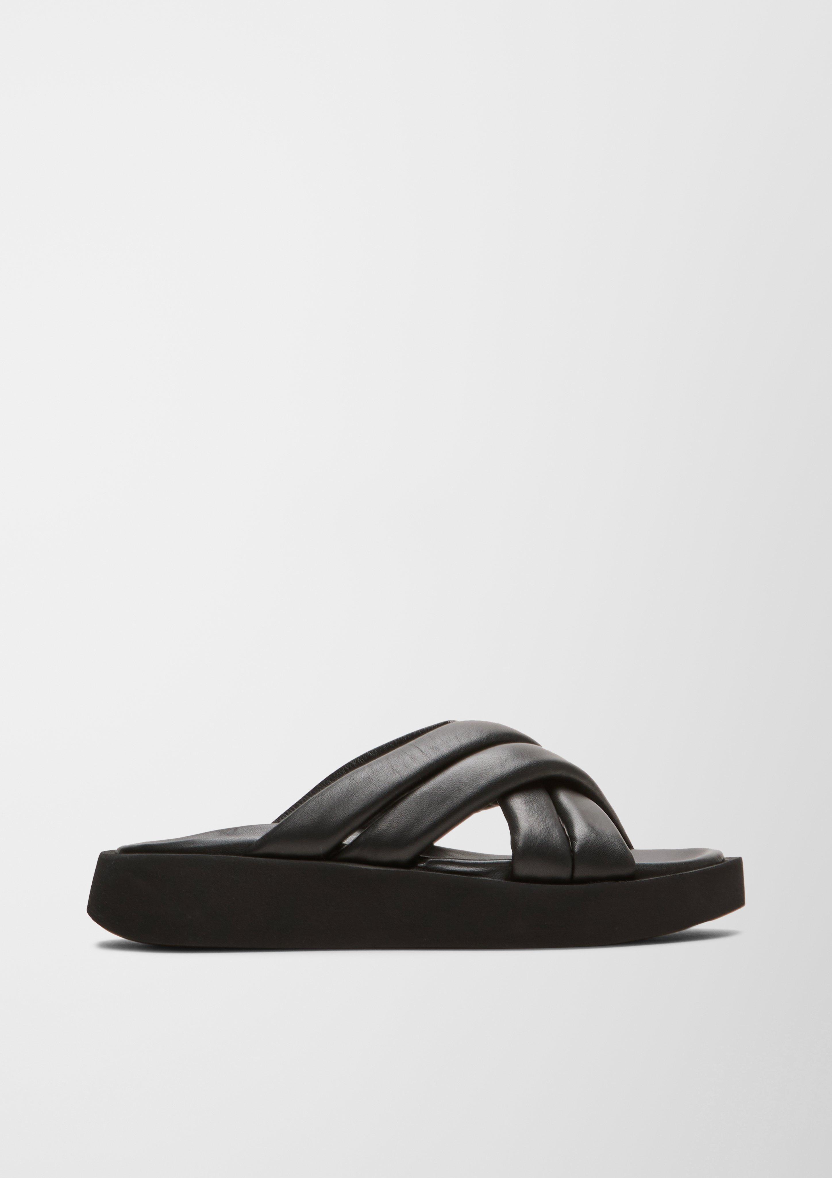 Pantoletten aus Leder  6007730-001