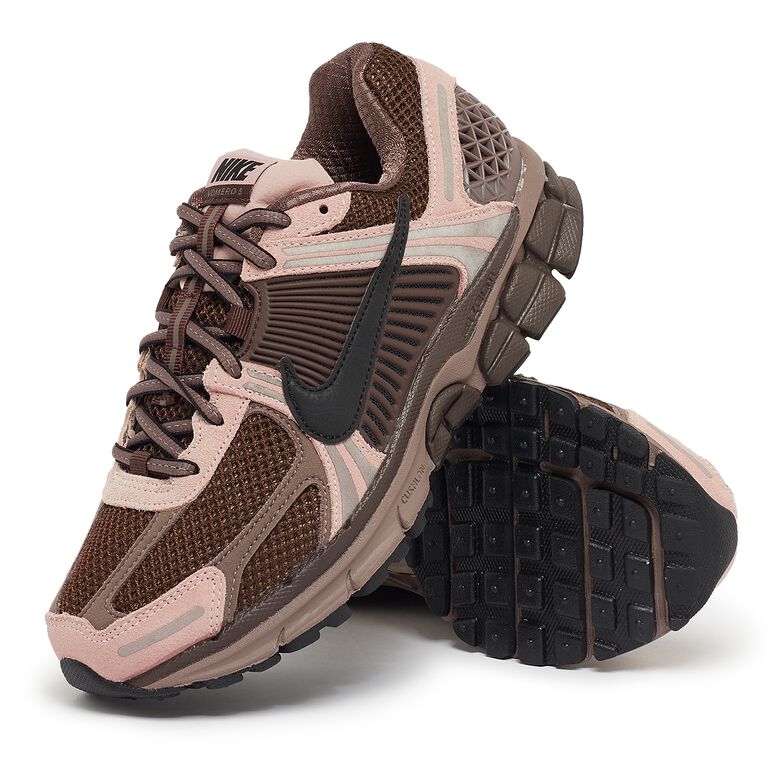 NIKE Wmns Zoom Vomero 5 
