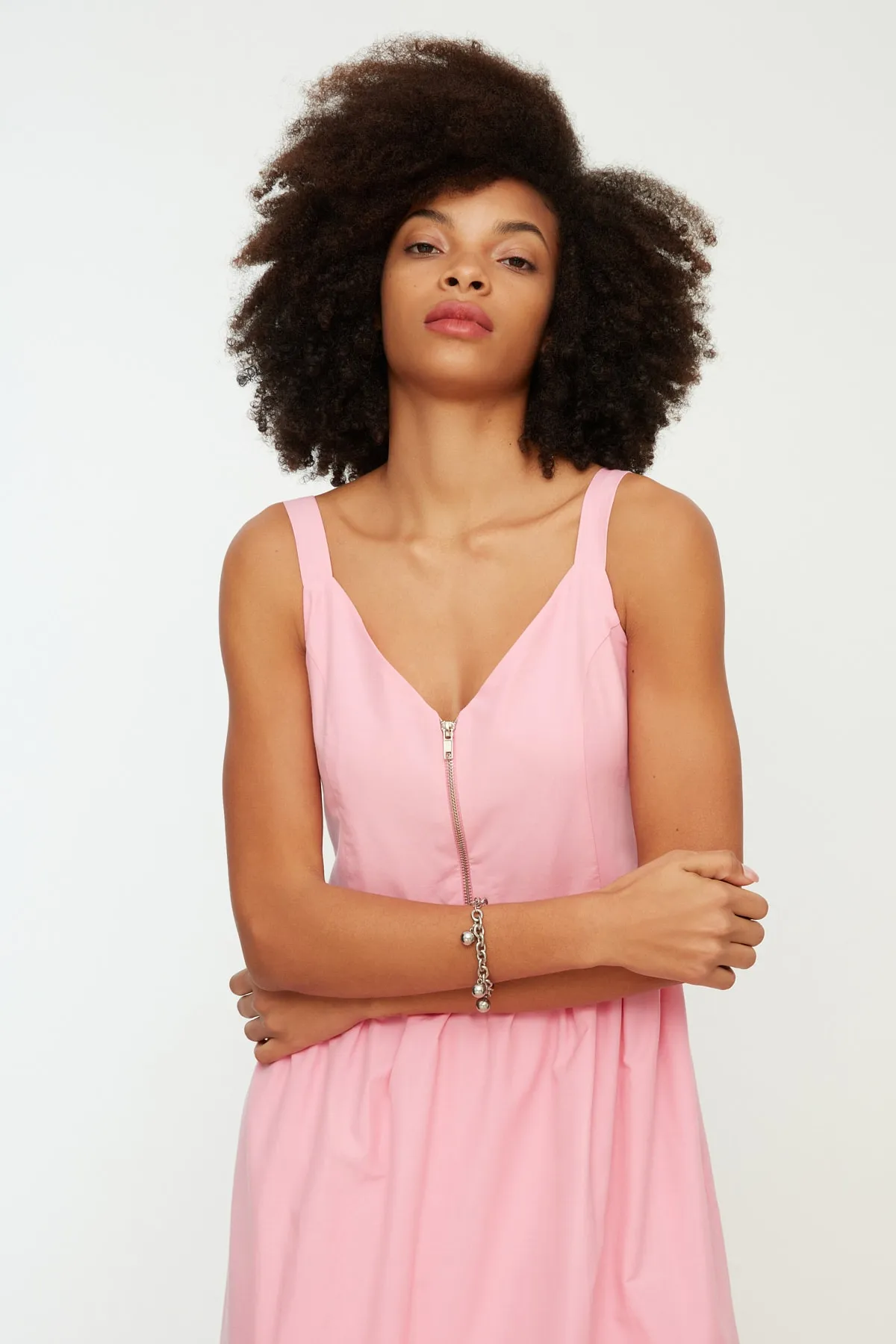 Trendyol Collection  Rosa Taillen-Midi-Kleid aus gewebtem, gefüttertem, mit Reißverschluss verziertem, gewebtem Kleid TWOSS20EL2208