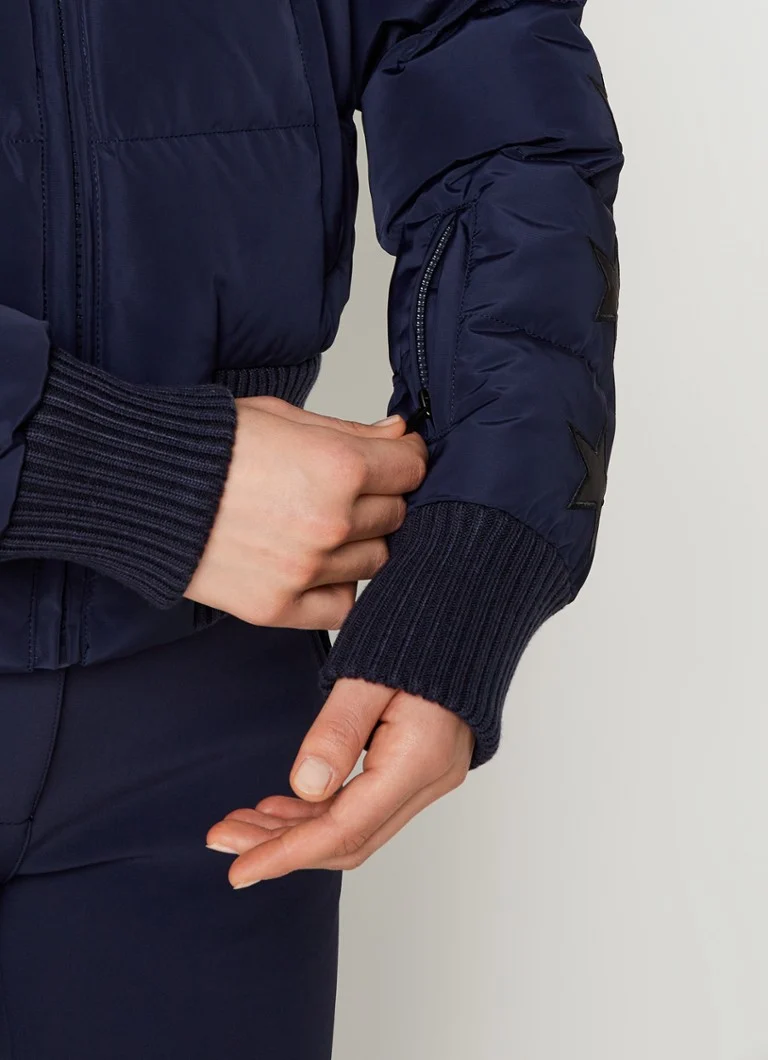 Chaqueta de esquí Airforce Taos con bolsillos con cremallera y capucha.