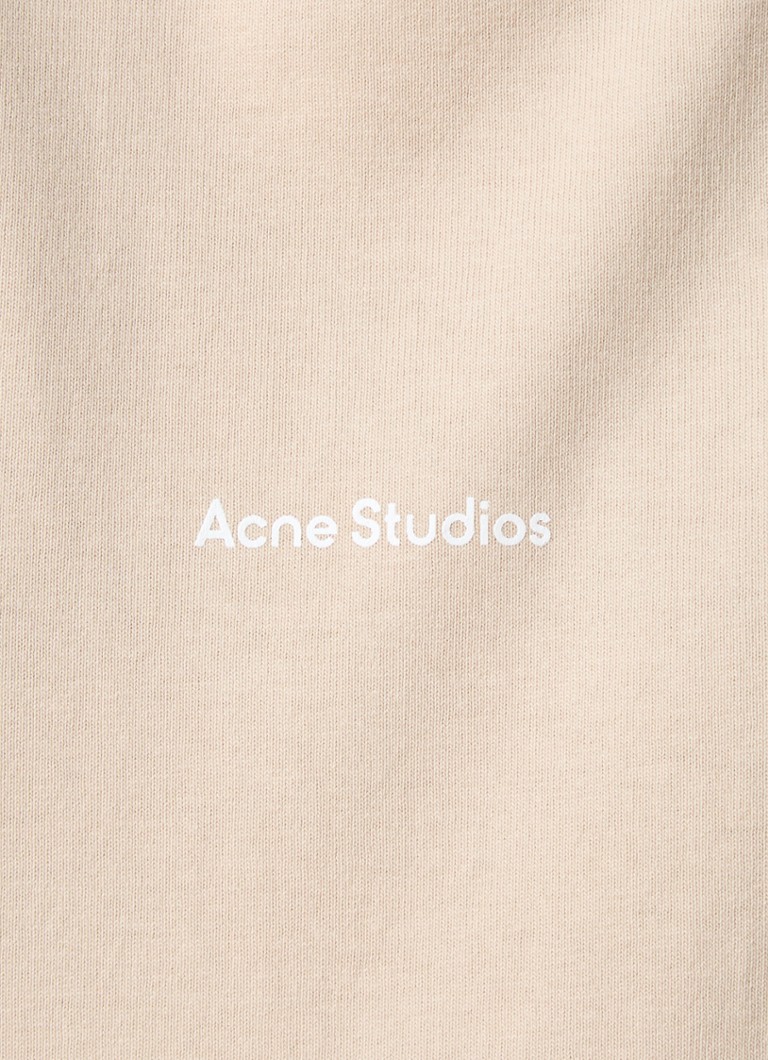 Acne Studios garās piedurknes krekls ar logotipa apdruku