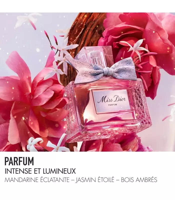 MISS DIOR Parfum : Notes fleuries, fruitées et boisées intenses
