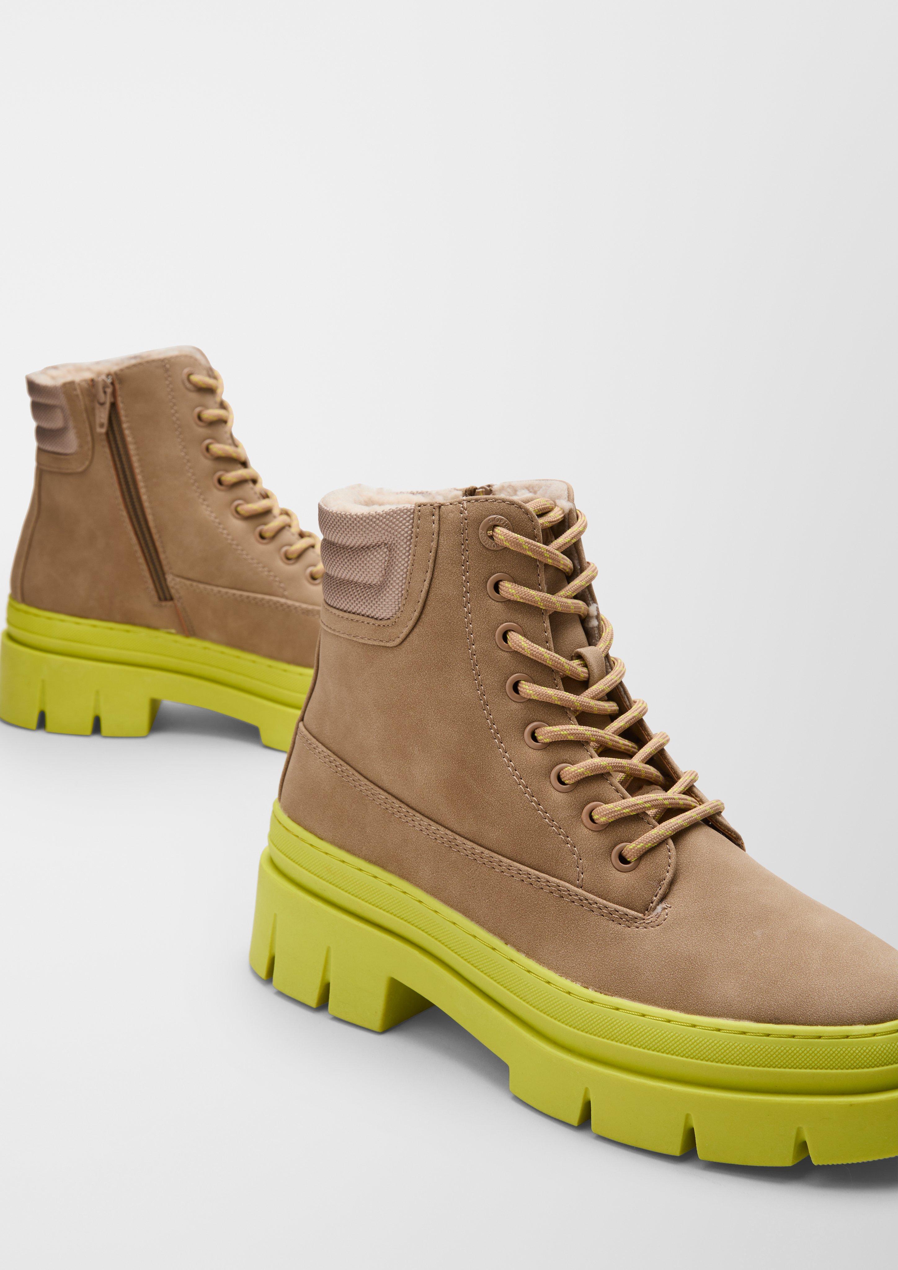 Stiefel mit Kontrast-Sohle  6007152-440
