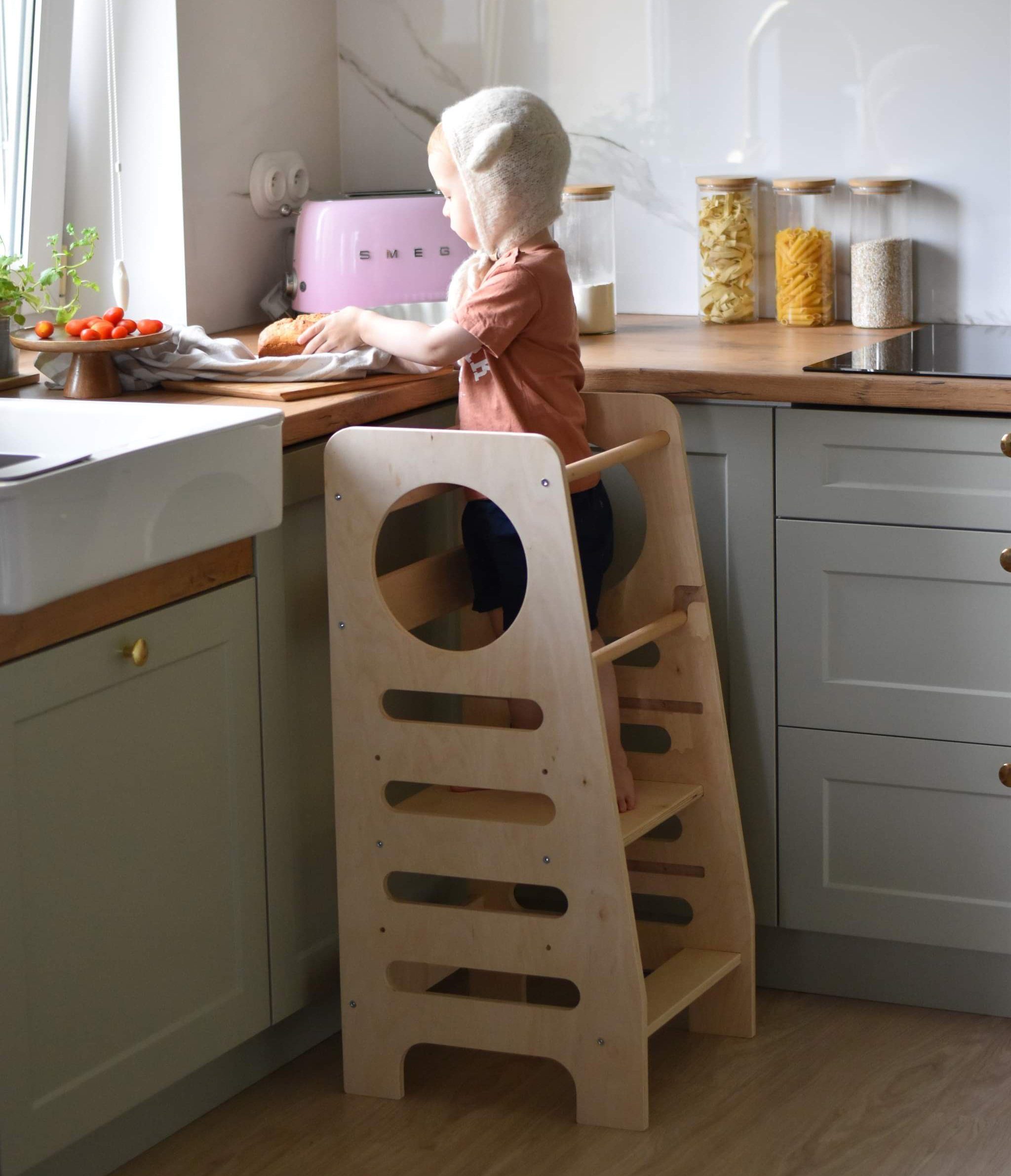 Kids Collective Stehhilfe Lernturm Küchenhelfer aus Naturholz Birke dreifach verstellbare Höhe, 85cm Gesamthöhe Montessori Learning Tower, natur, ab 1 Jahr