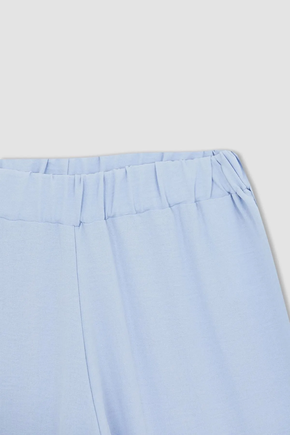 DeFacto  Langärmliges Hemd mit normaler Passform und Hose mit elastischem Bund