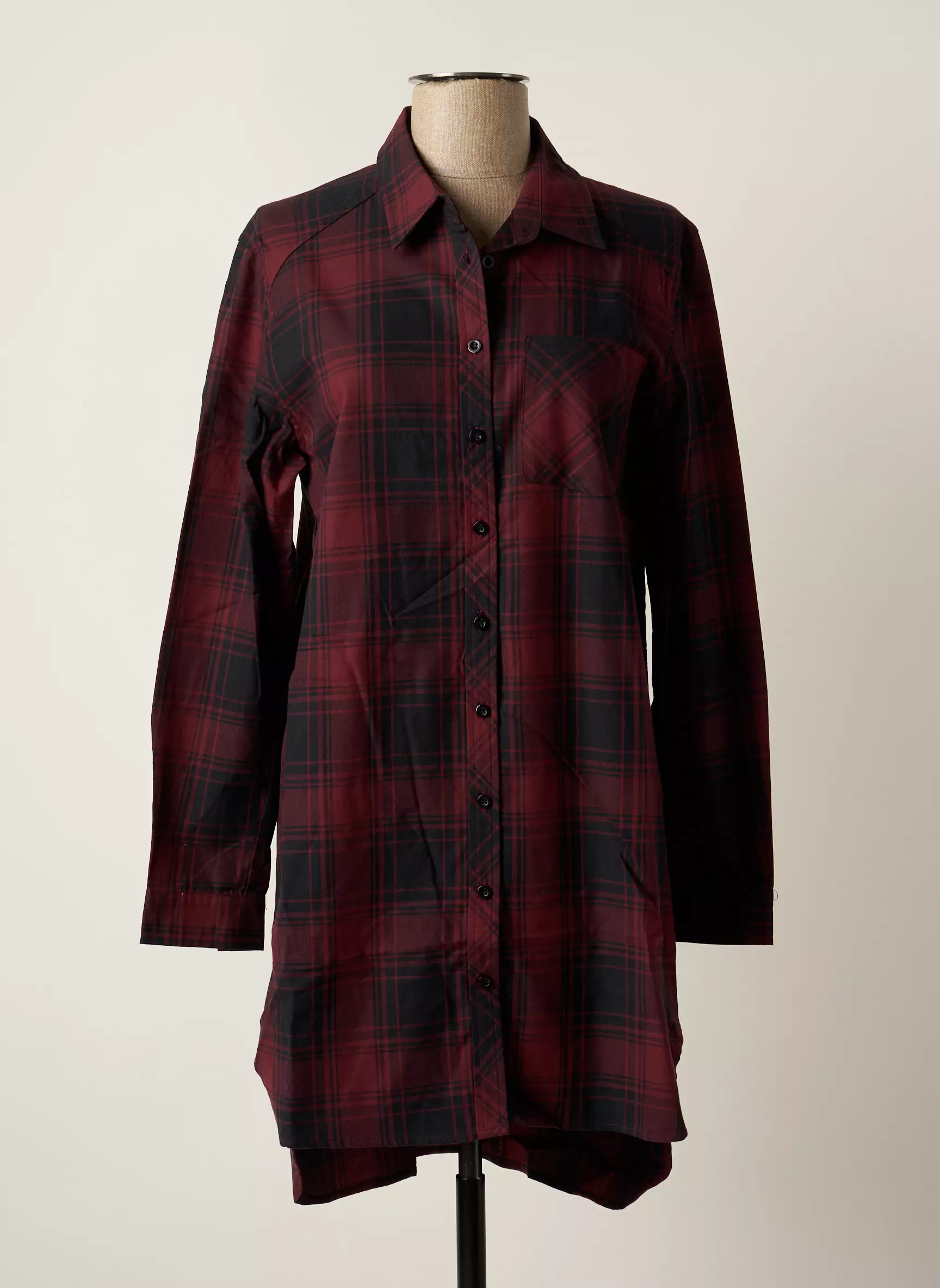 Artists Robes Courtes Femme couleur rouge