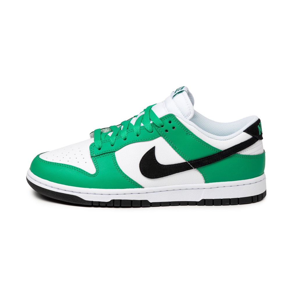 Nike Dunk Low FN3612-300 / grün