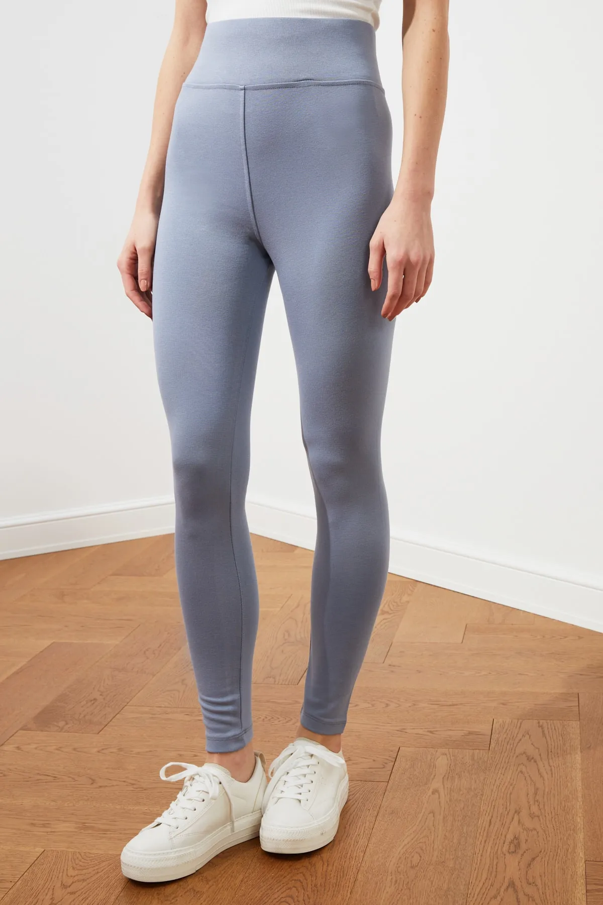 Trendyol Collection  Graue Recovery-Strumpfhose mit hoher Taille und elastischem Bund TWOAW20TA0087