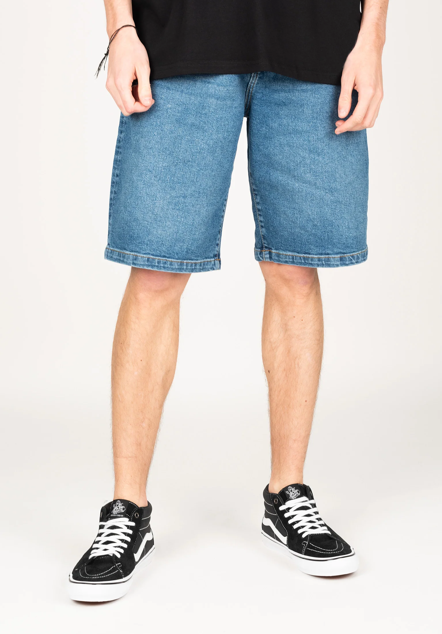 Solid Short