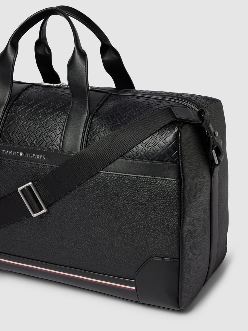 Weekender mit Label-Detail Modell 'CENTRAL' in schwarz