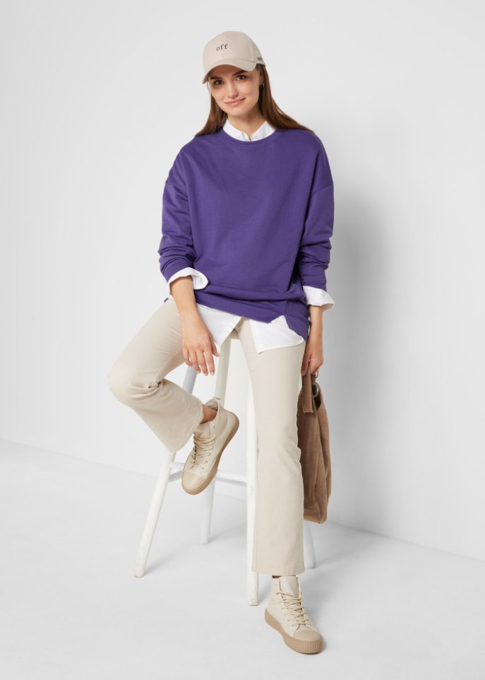 Oversize Sweatshirt mit Schlitzdetail