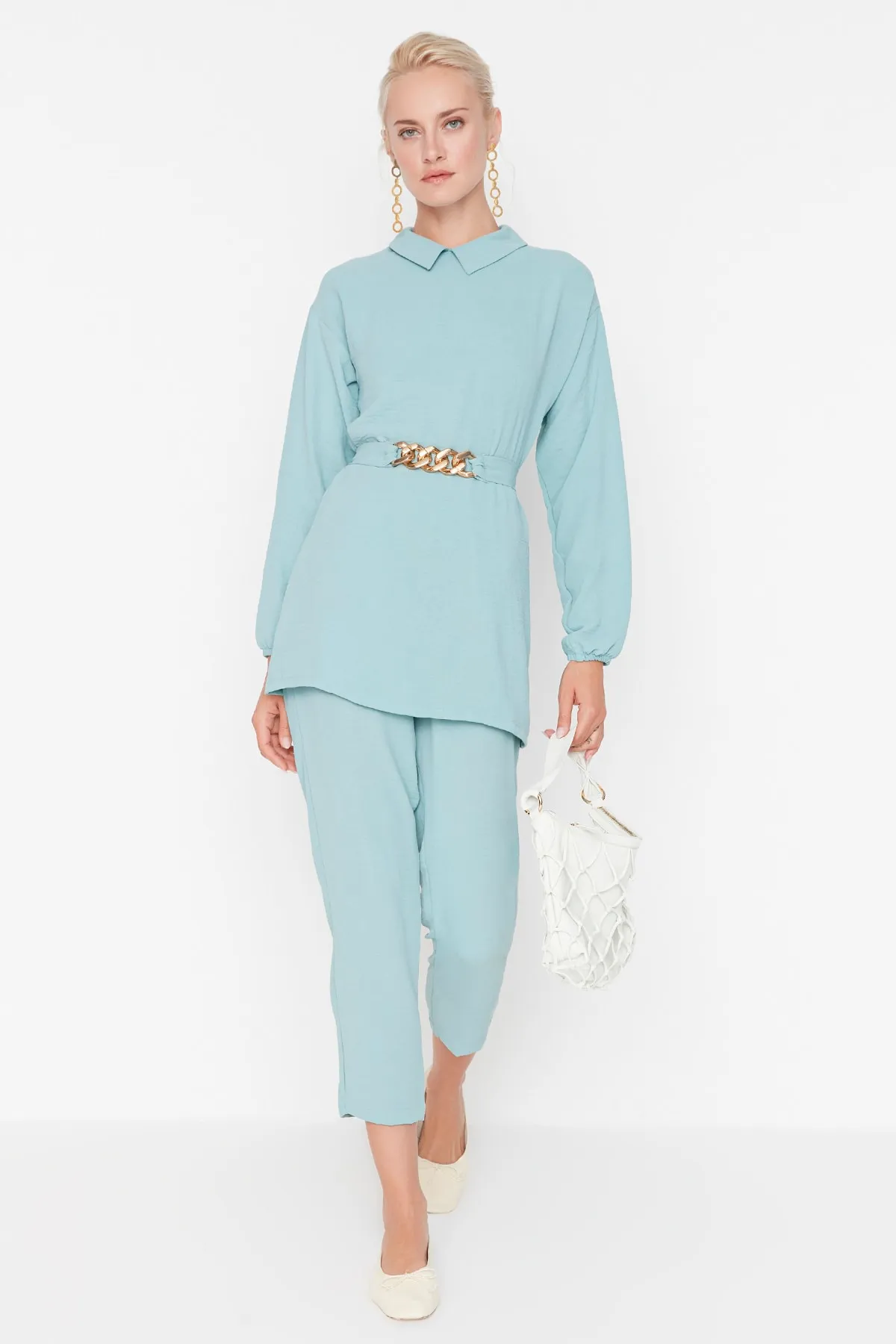 Trendyol Modest  Mintgrüner gewebter Anzug mit Hemdkragen und Taillenkette, Tunika-Hose TCTSS22US00022