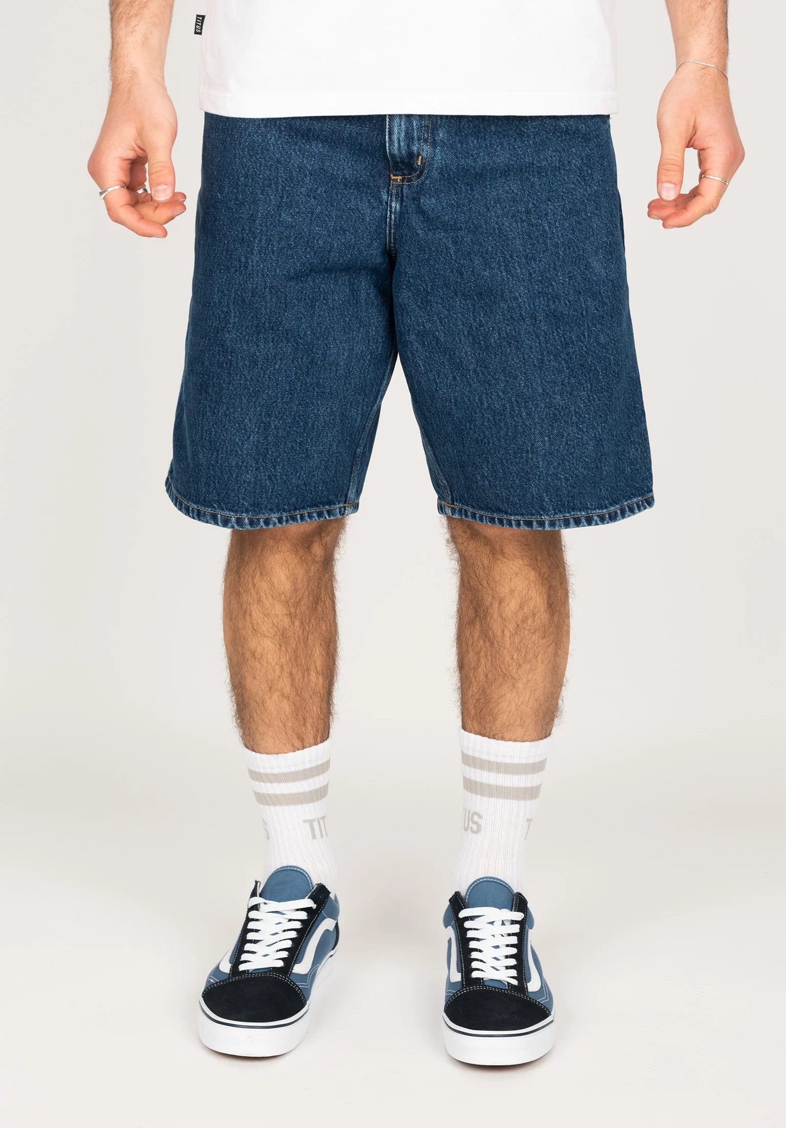 Single Knee Short