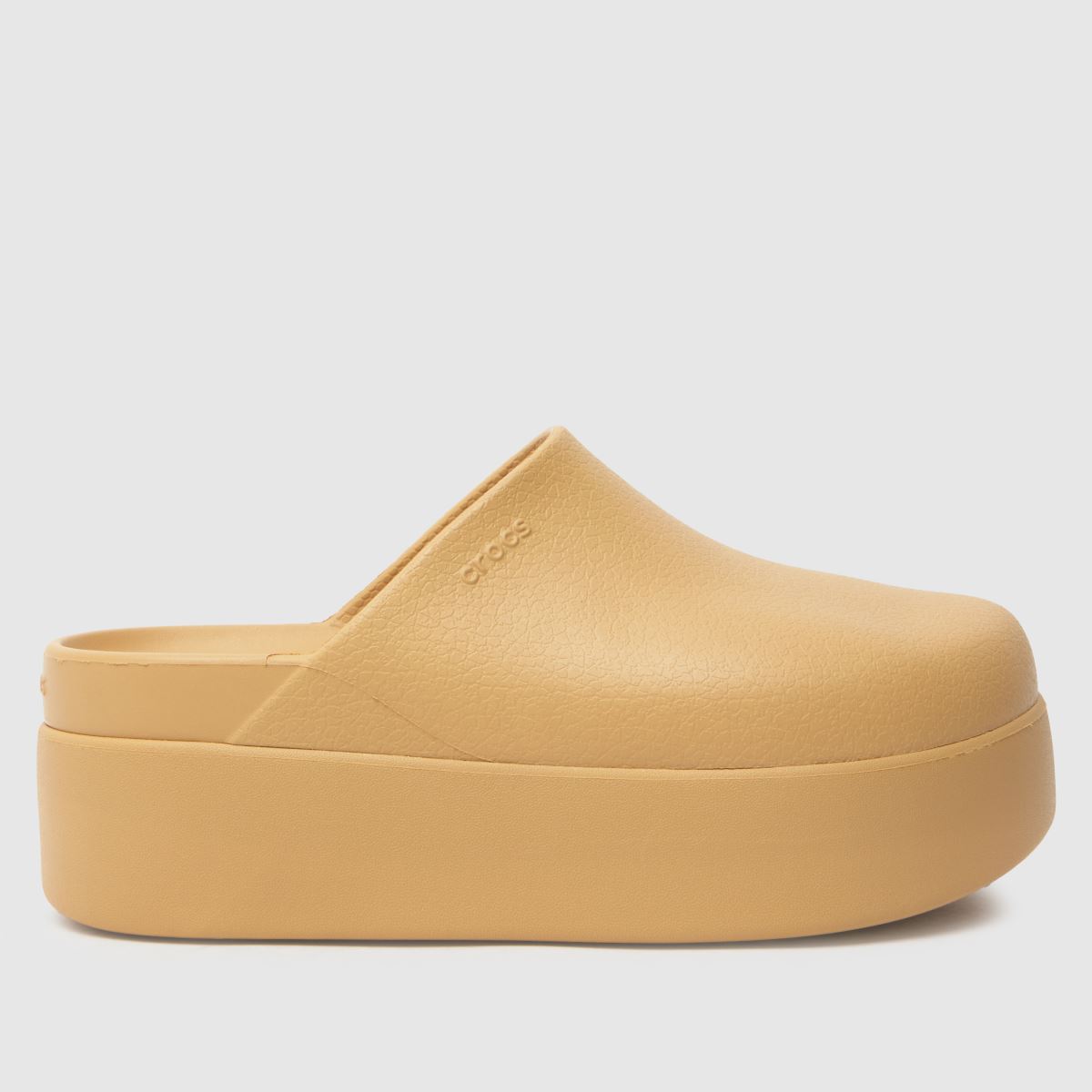 Crocs Dylan platform klumpa szandál bézs színben