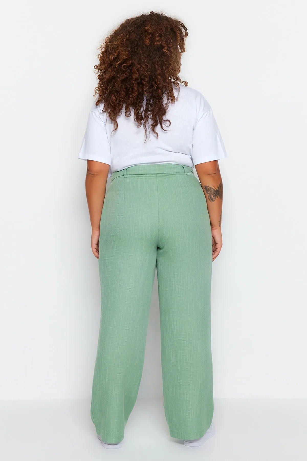 Trendyol Curve  Grüne gewebte Hose in Leinenoptik TBBSS23AR00001