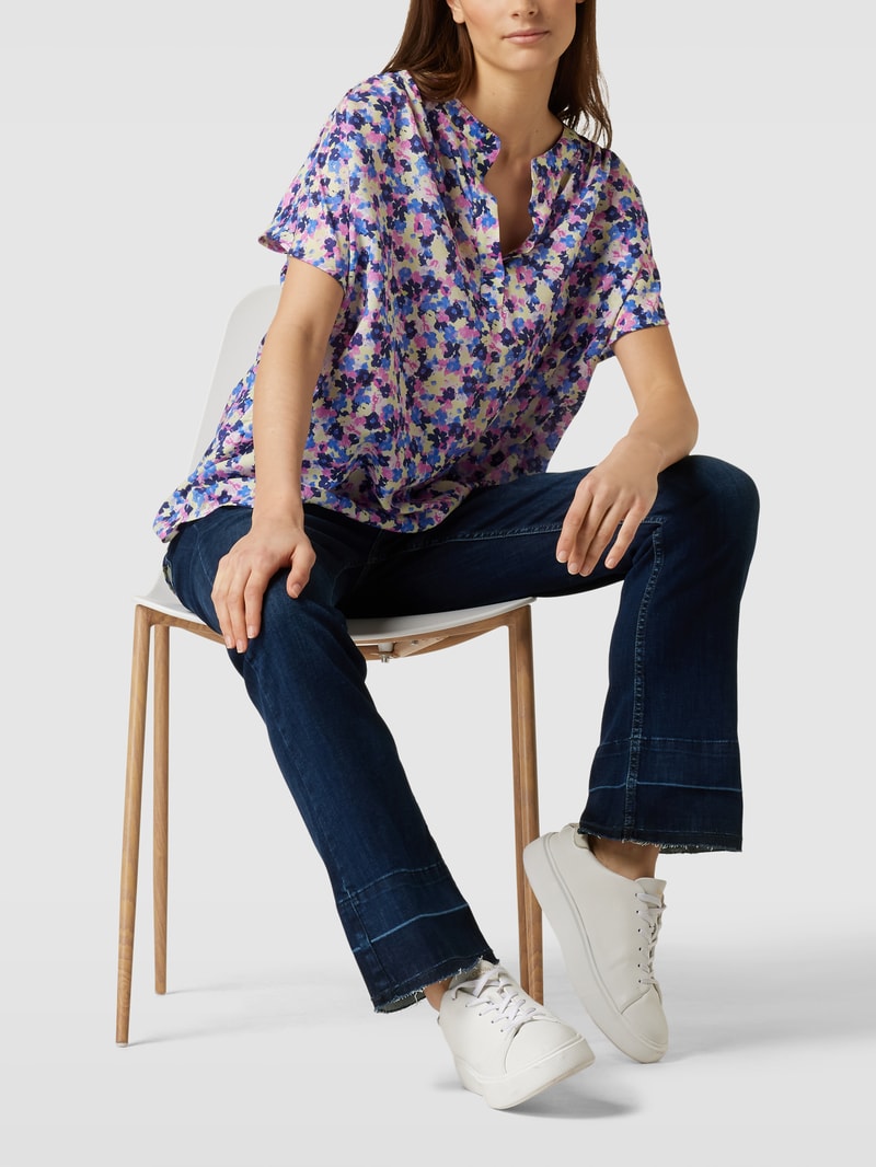 Jeans mit Label-Details in dunkelblau