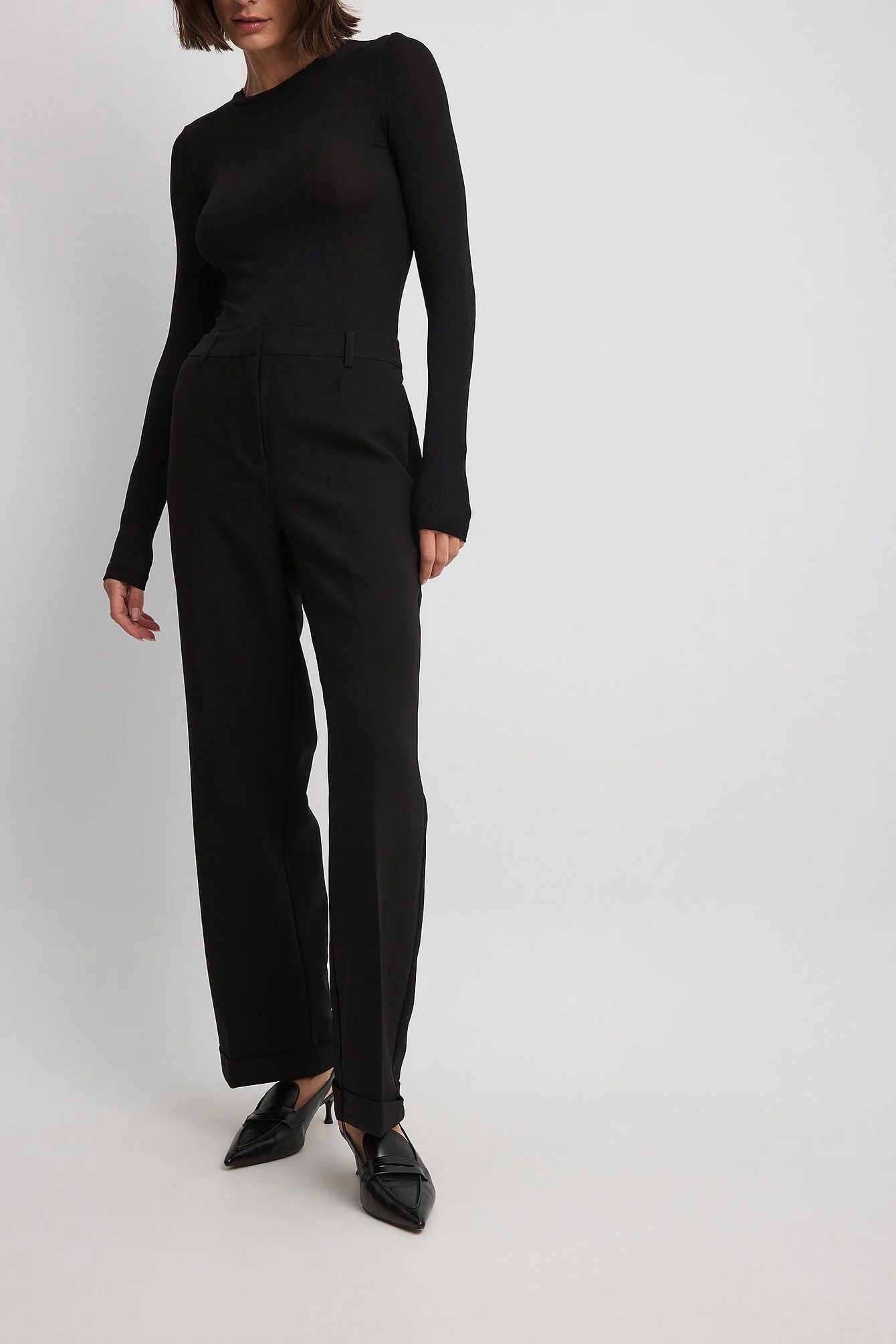 Figurbetonte Anzughose mit mittelhoher Taille