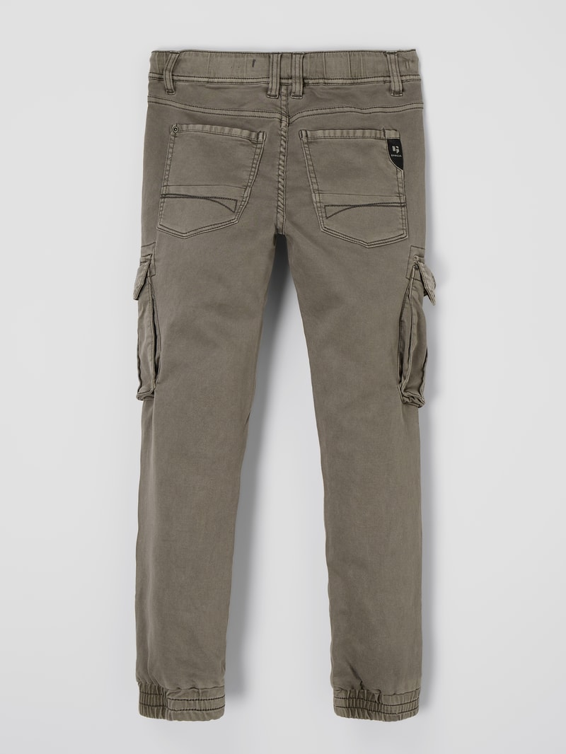 Cargohose mit elastischem Bund in mittelbraun